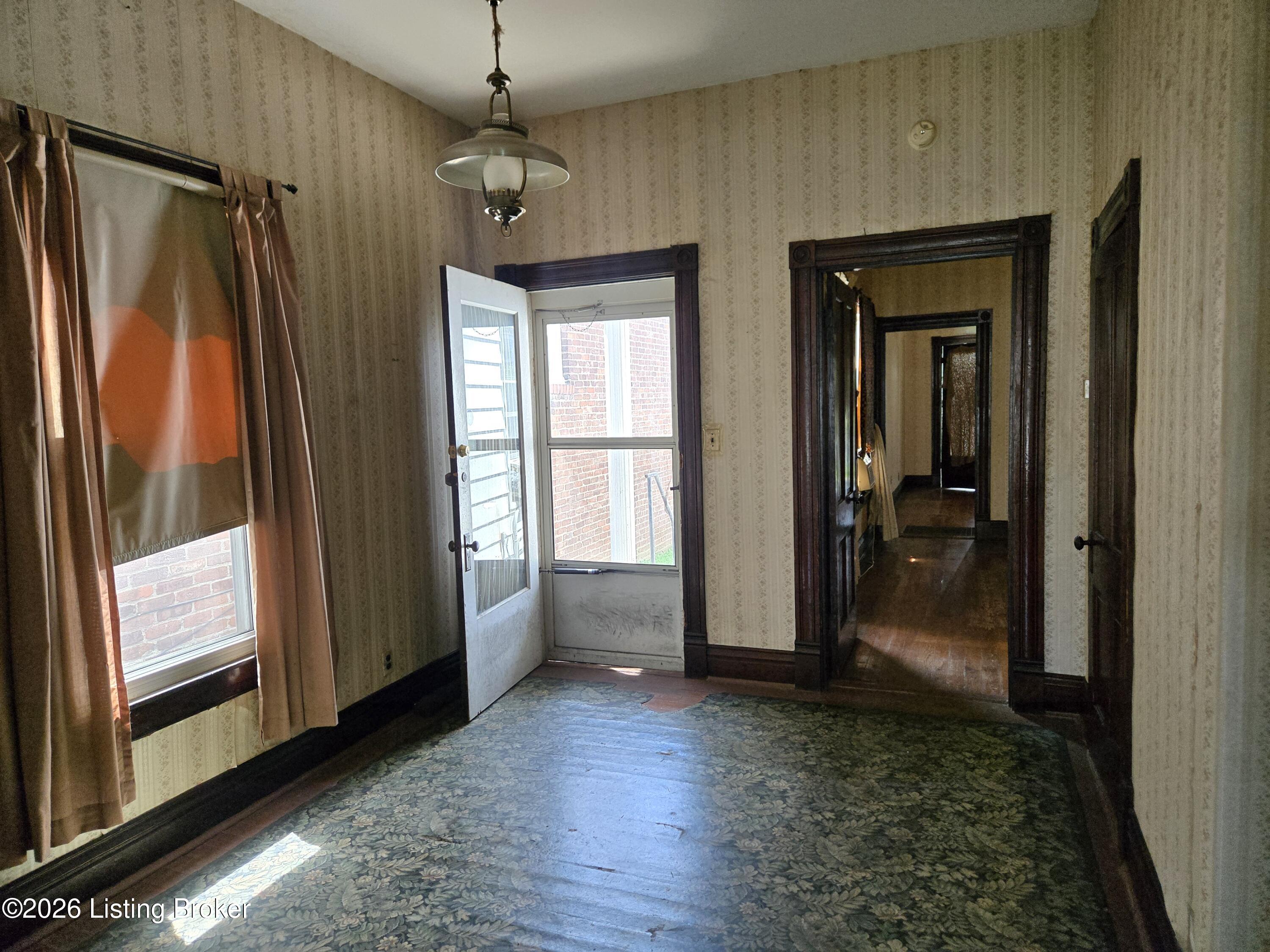 1131 Rammers Ave Property Photo 14