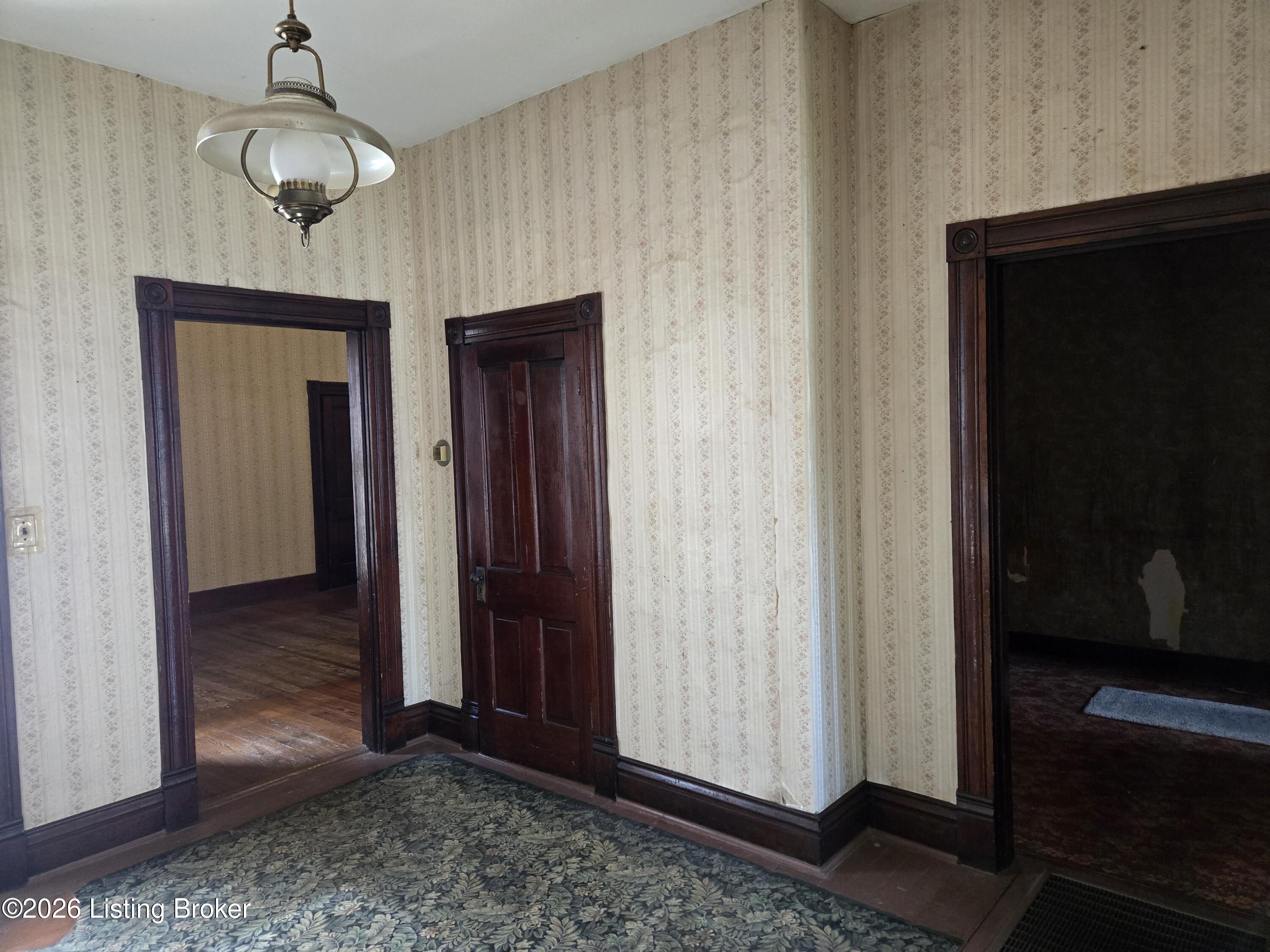 1131 Rammers Ave Property Photo 15