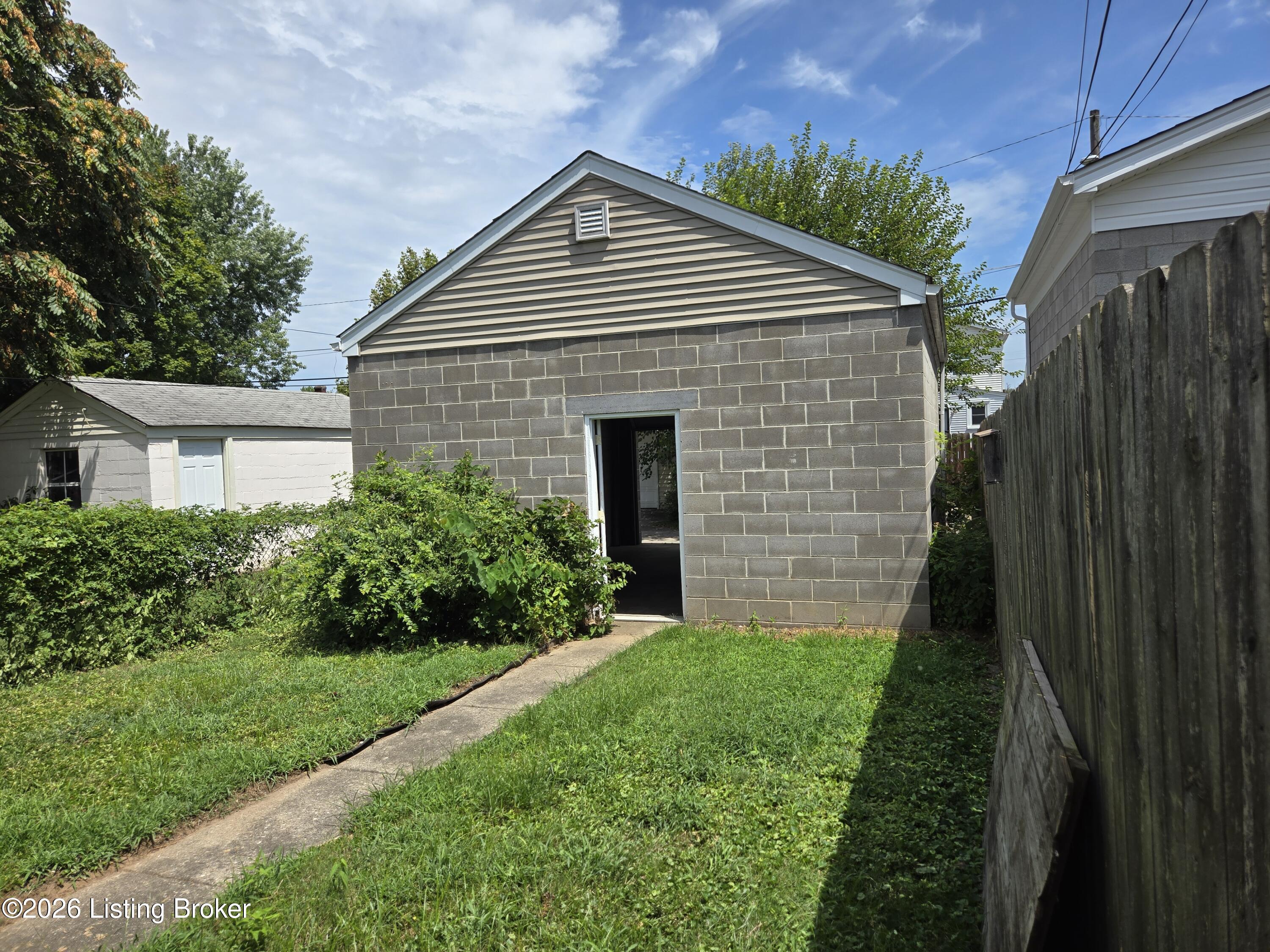 1131 Rammers Ave Property Photo 22