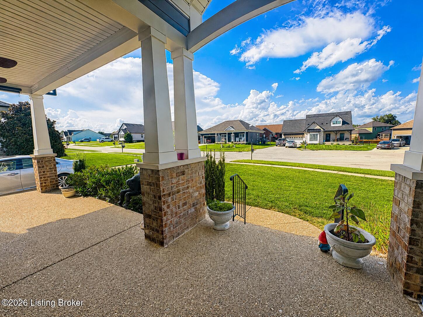 147 Williamsburg Ct Property Photo 2