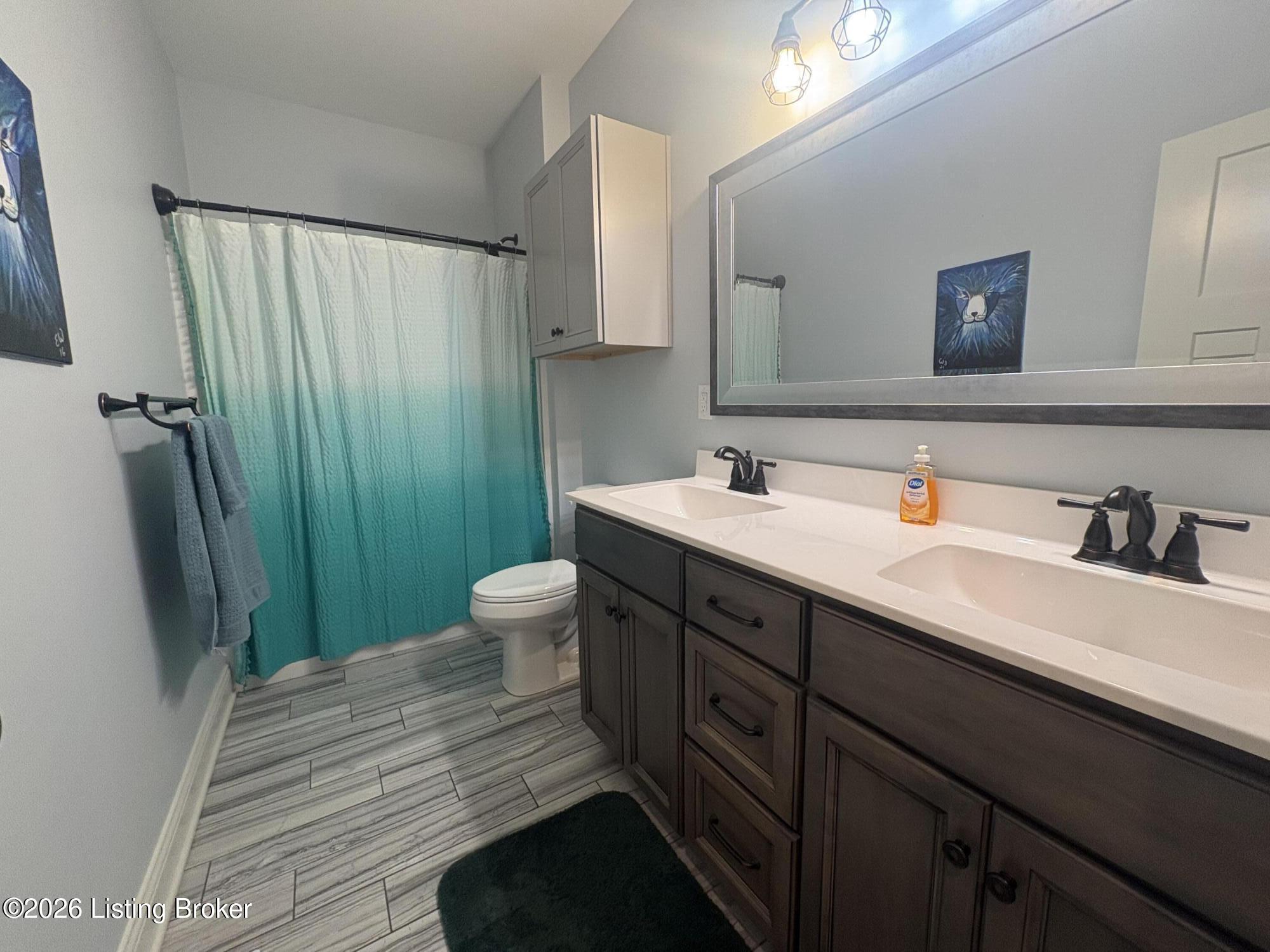 147 Williamsburg Ct Property Photo 20