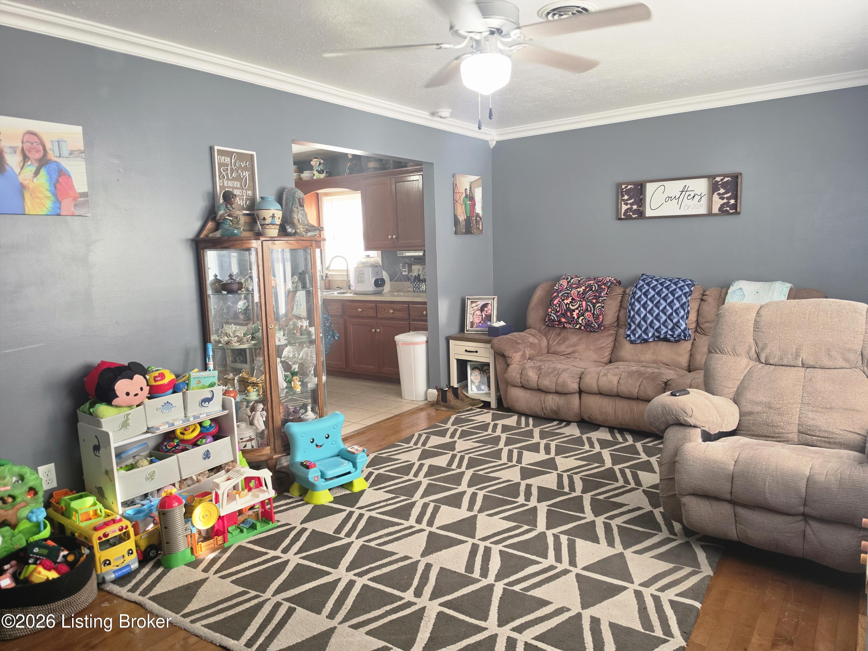 311 Howard St Property Photo 20