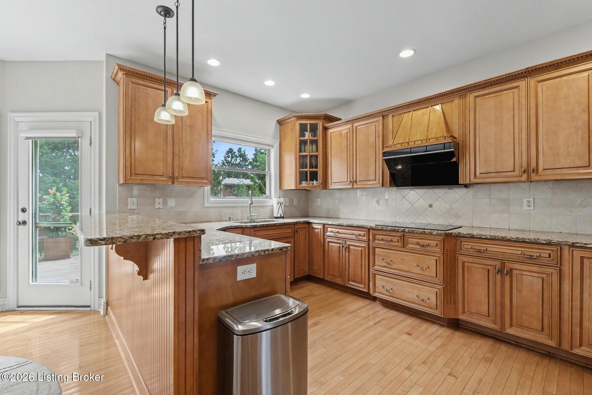 8803 Summit Ridge Dr Property Photo 21
