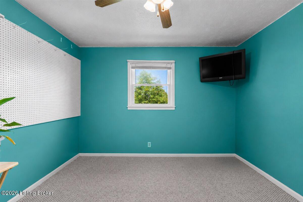 4825 Louisville Rd Property Photo 33