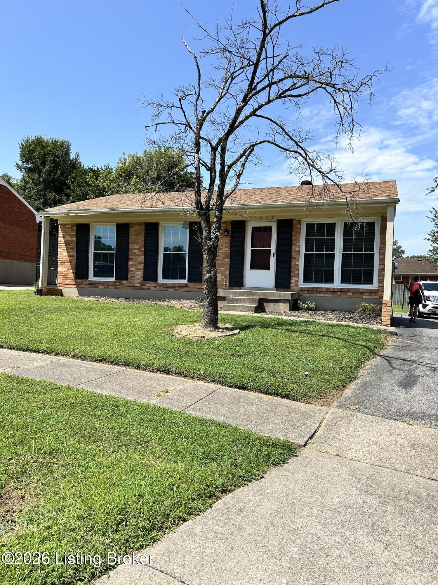 11602 Maple Way Property Photo 1