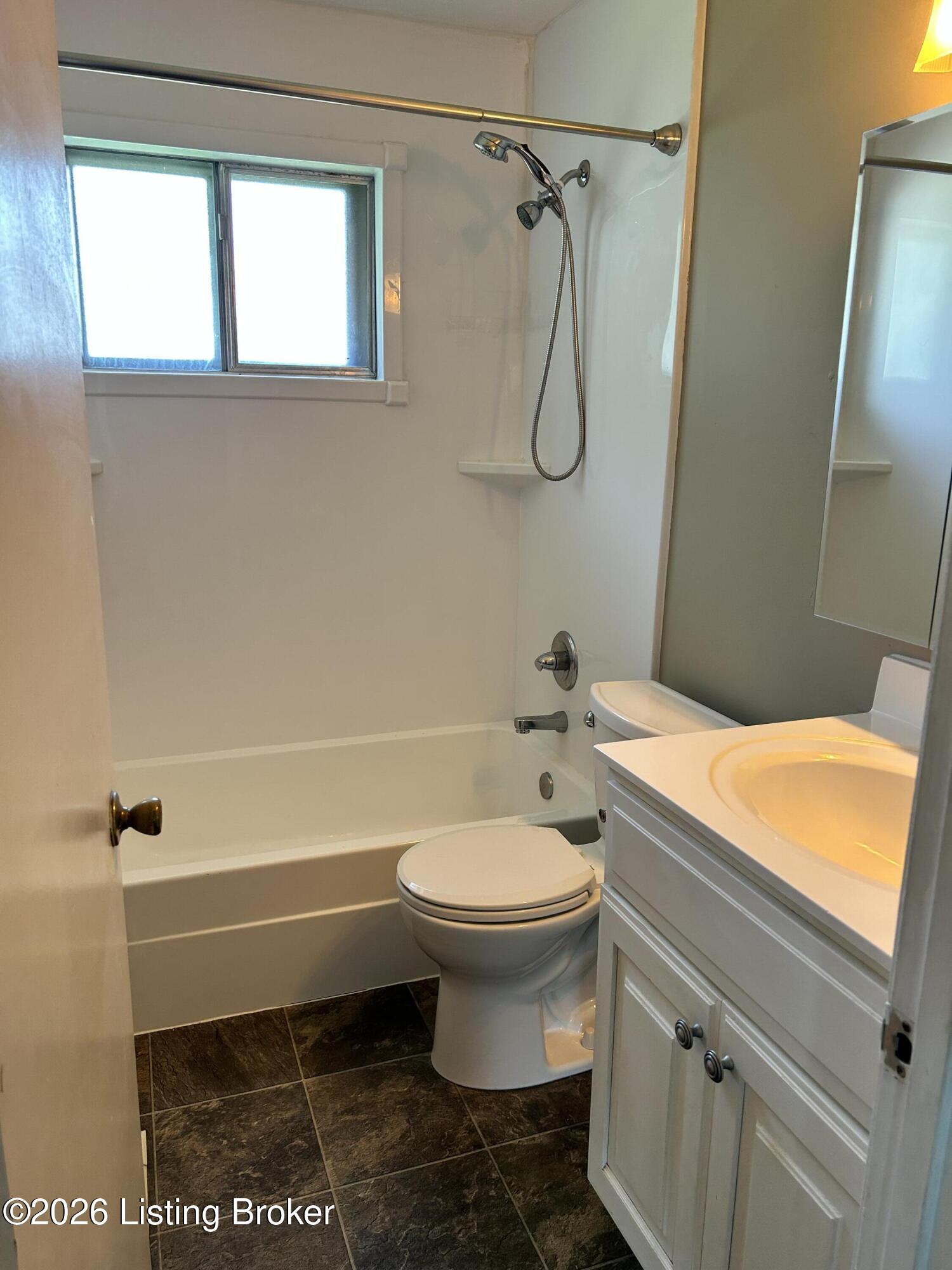 11602 Maple Way Property Photo 12
