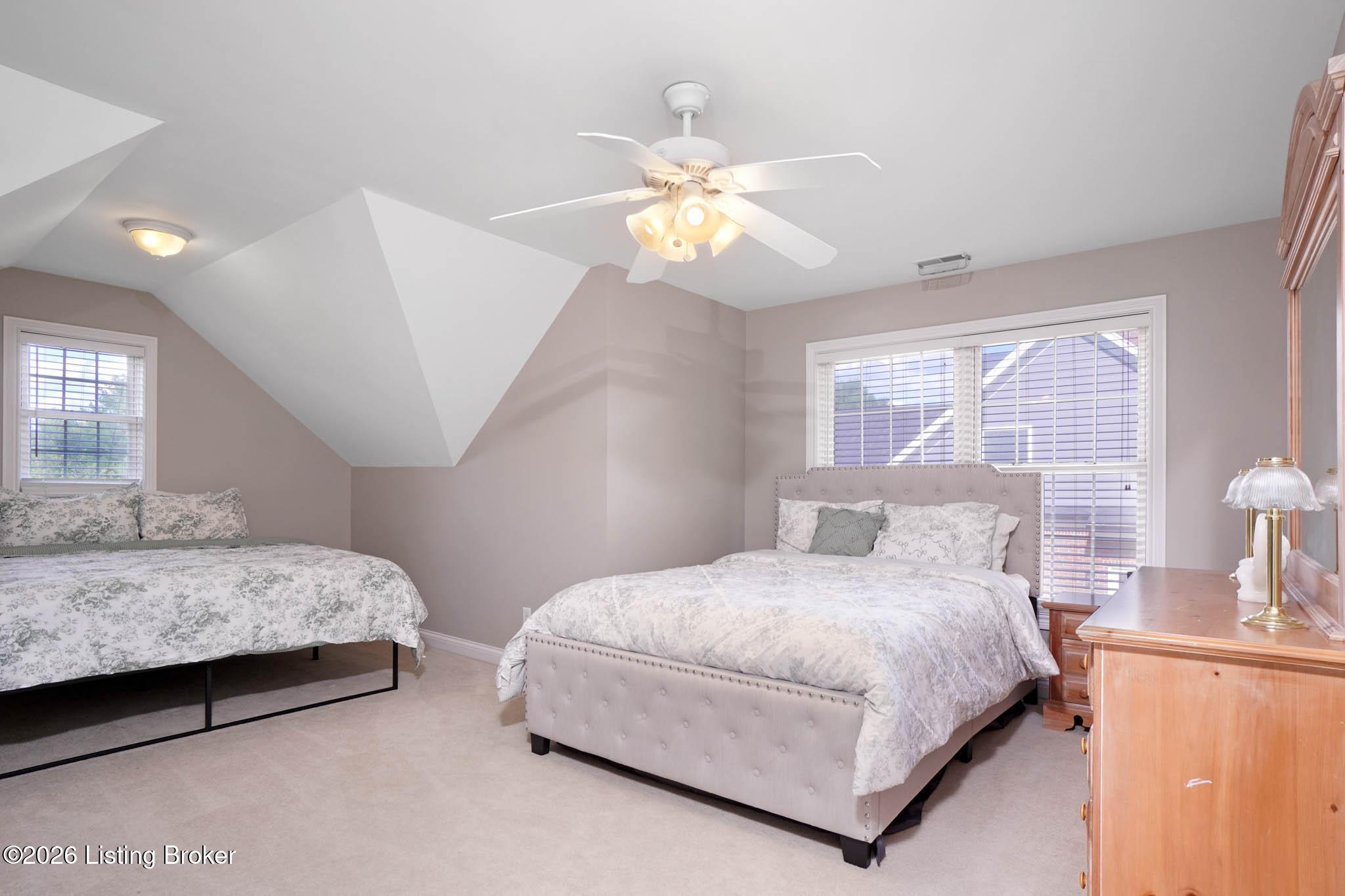 6608 Eastwind Way Property Photo 54