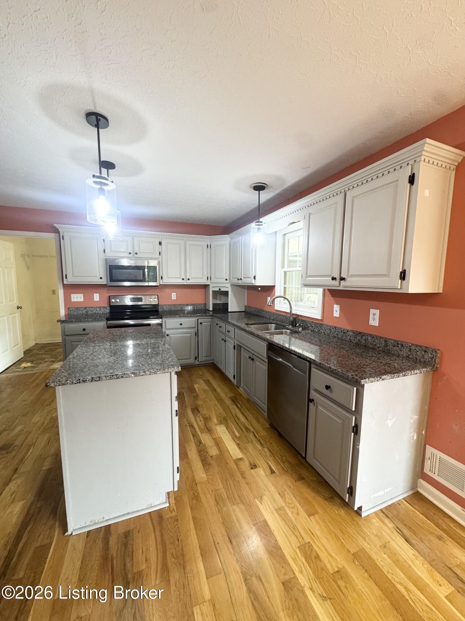 6455 New Hope Rd Property Photo 12