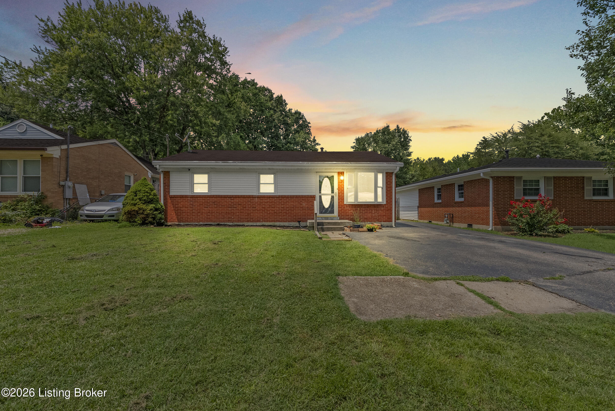 10612 Charlene Dr Property Photo 1
