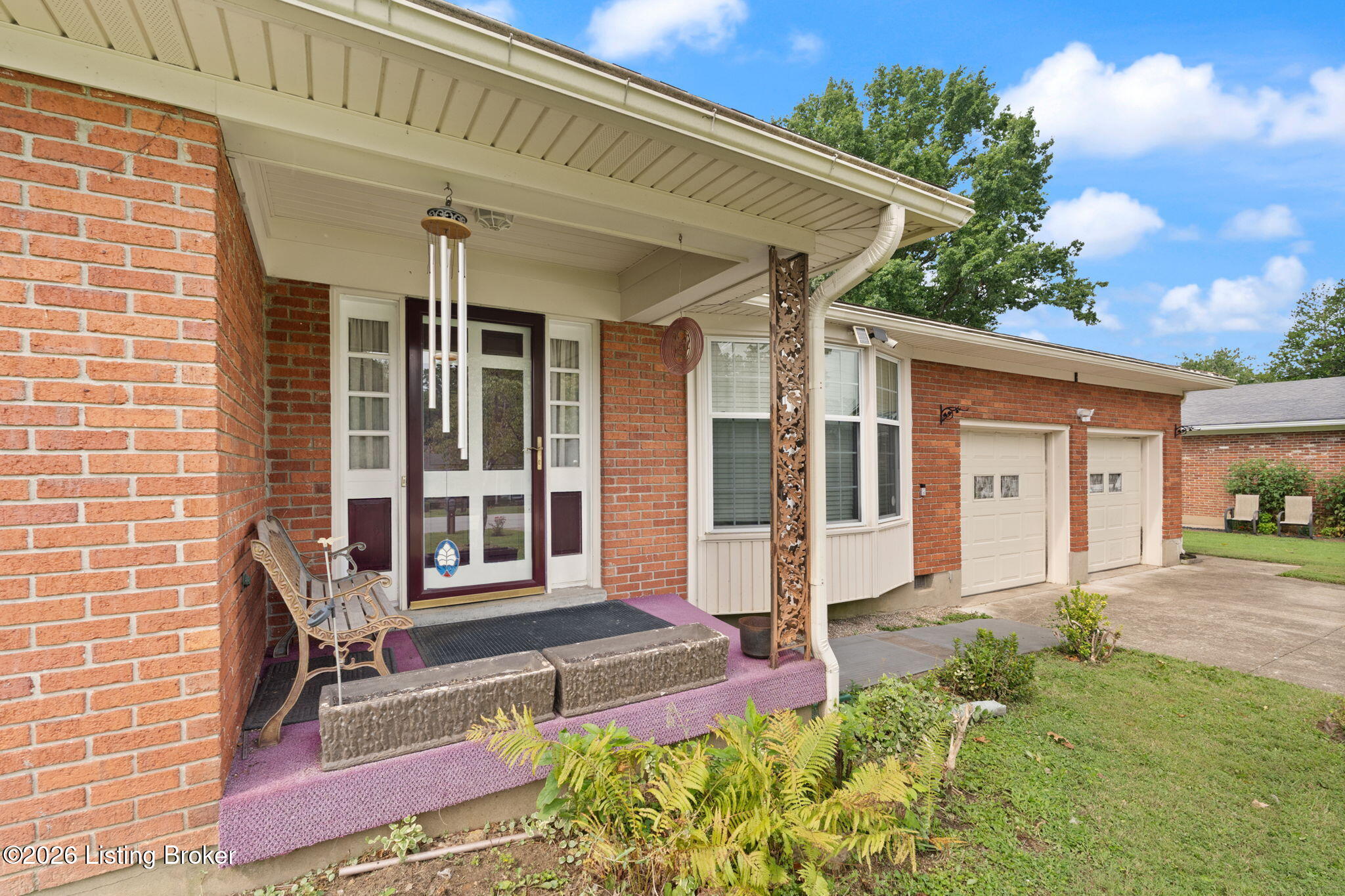 6502 Hollow Tree Rd Property Photo 4