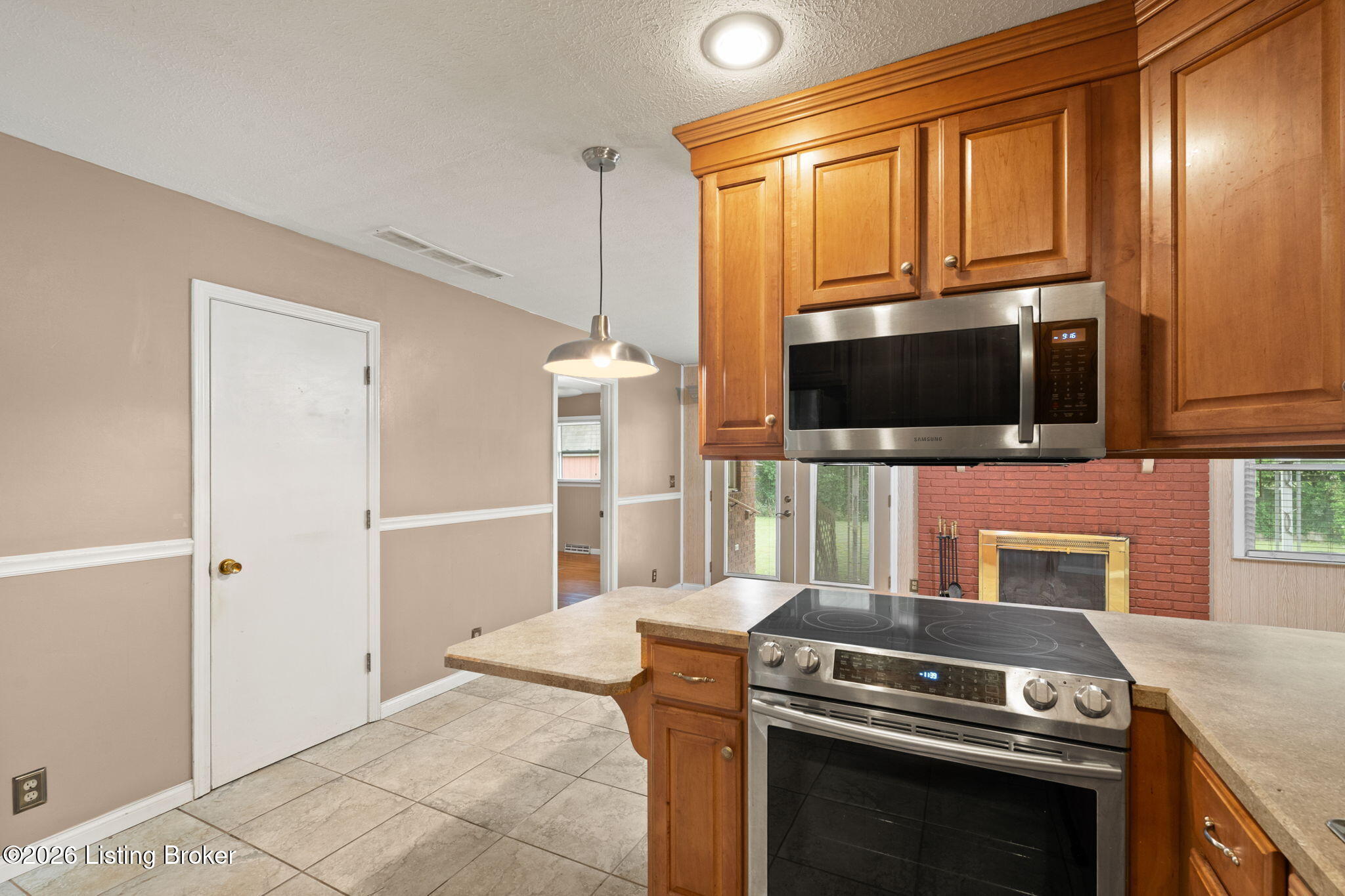 6502 Hollow Tree Rd Property Photo 43
