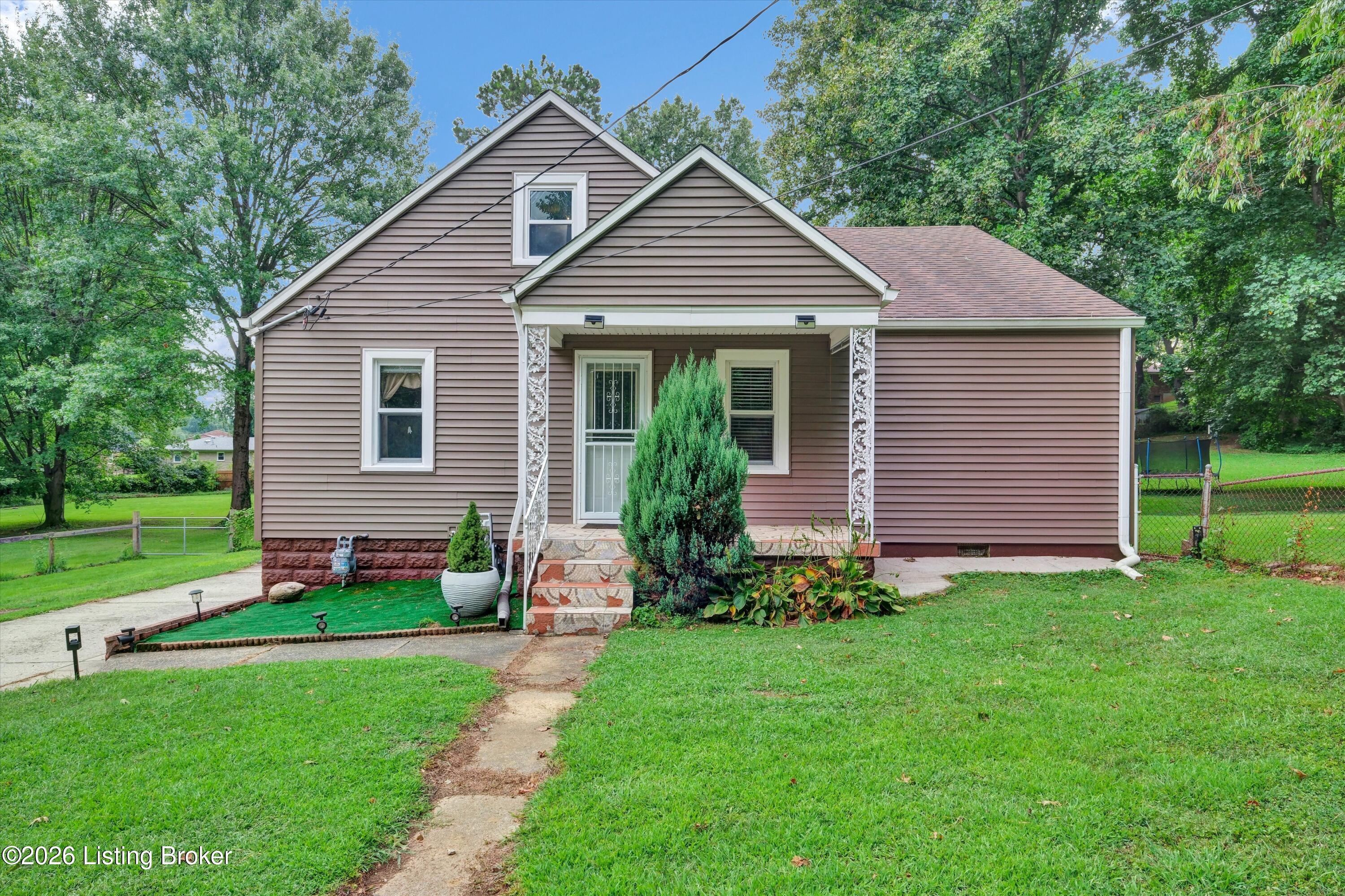 1516 Eskridge Ln Property Photo 1