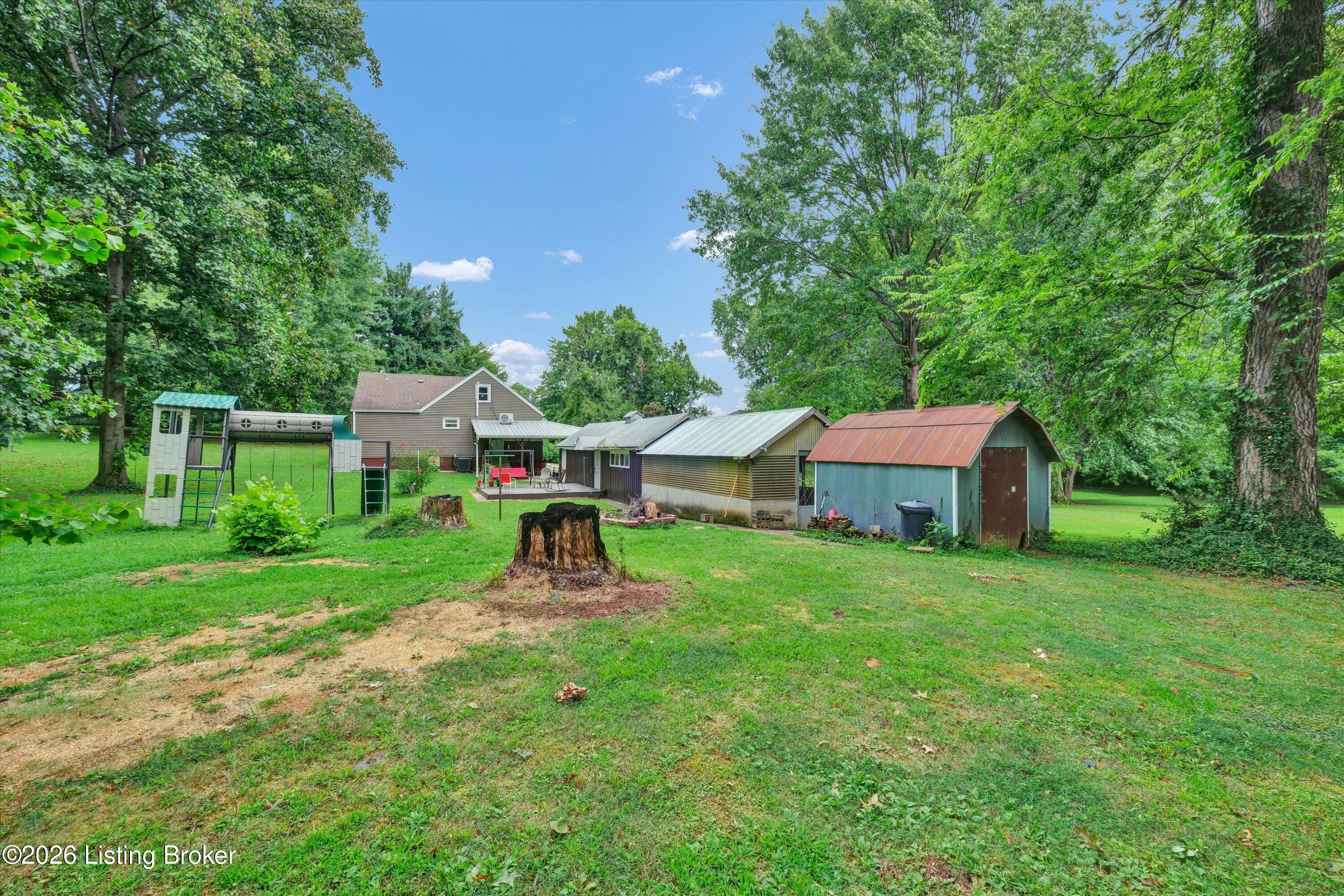1516 Eskridge Ln Property Photo 42