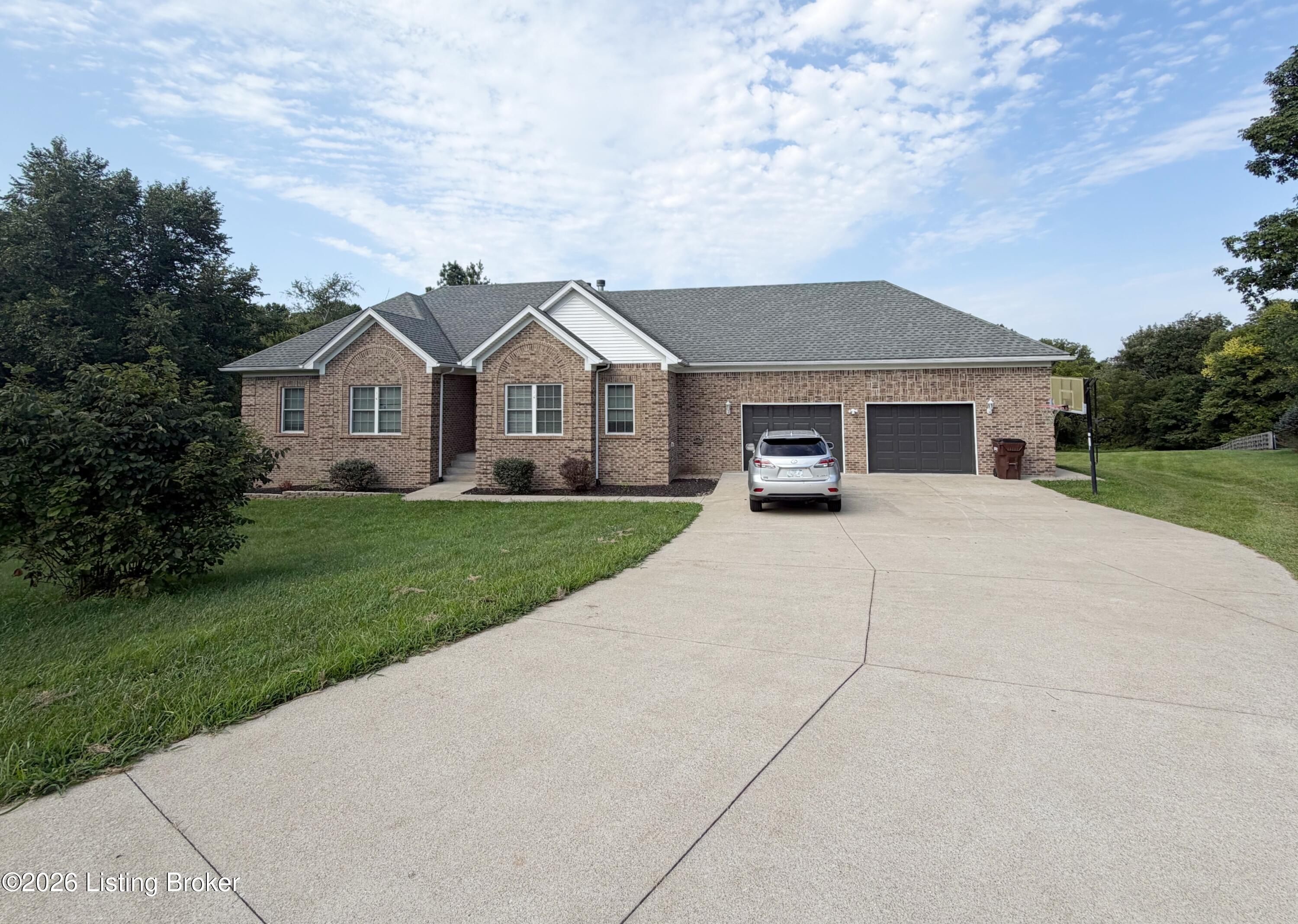 143 Willowbrook Ct Property Photo 1