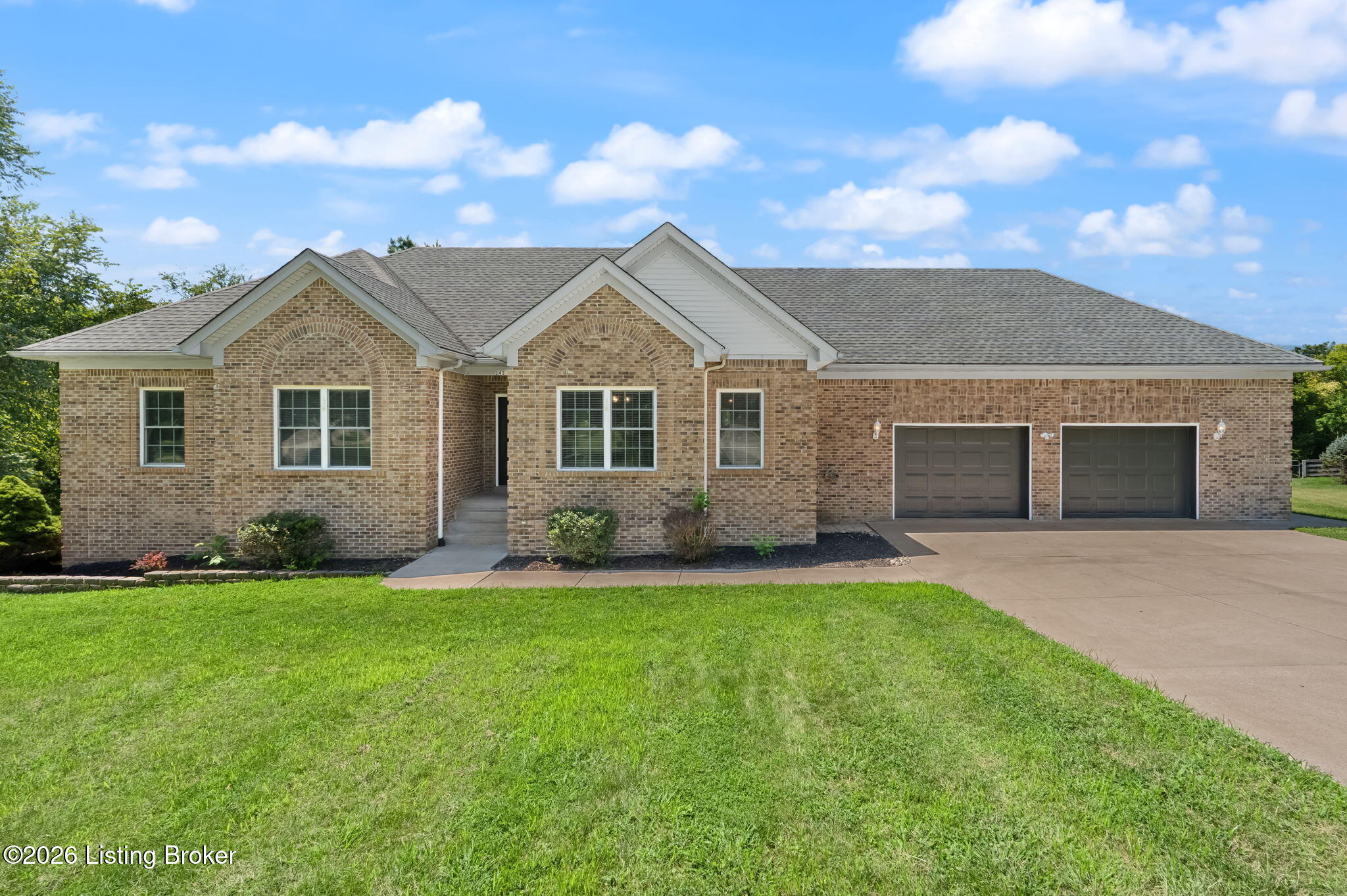 143 Willowbrook Ct Property Photo 1