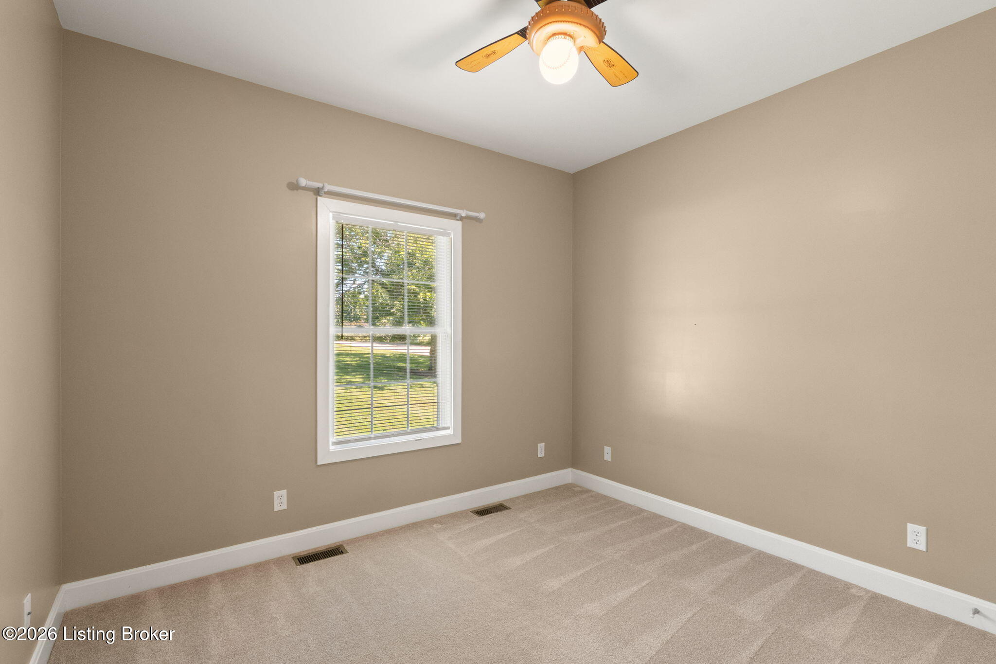 143 Willowbrook Ct Property Photo 13