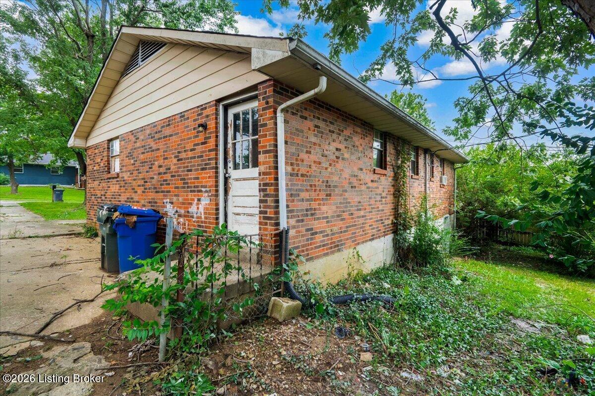 1417 Dale Dr Property Photo 6