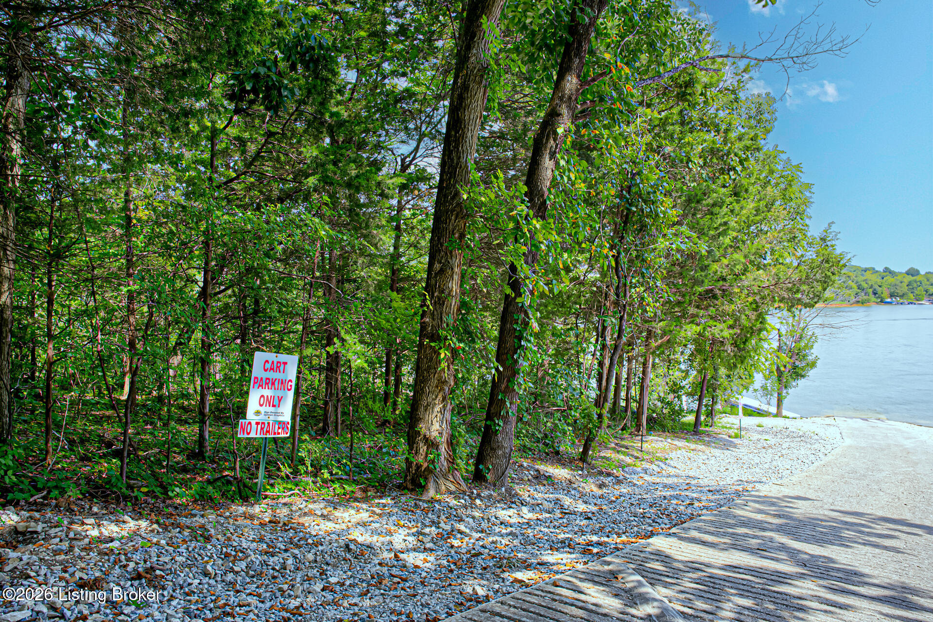 378 Twin Cove Rd Property Photo 34