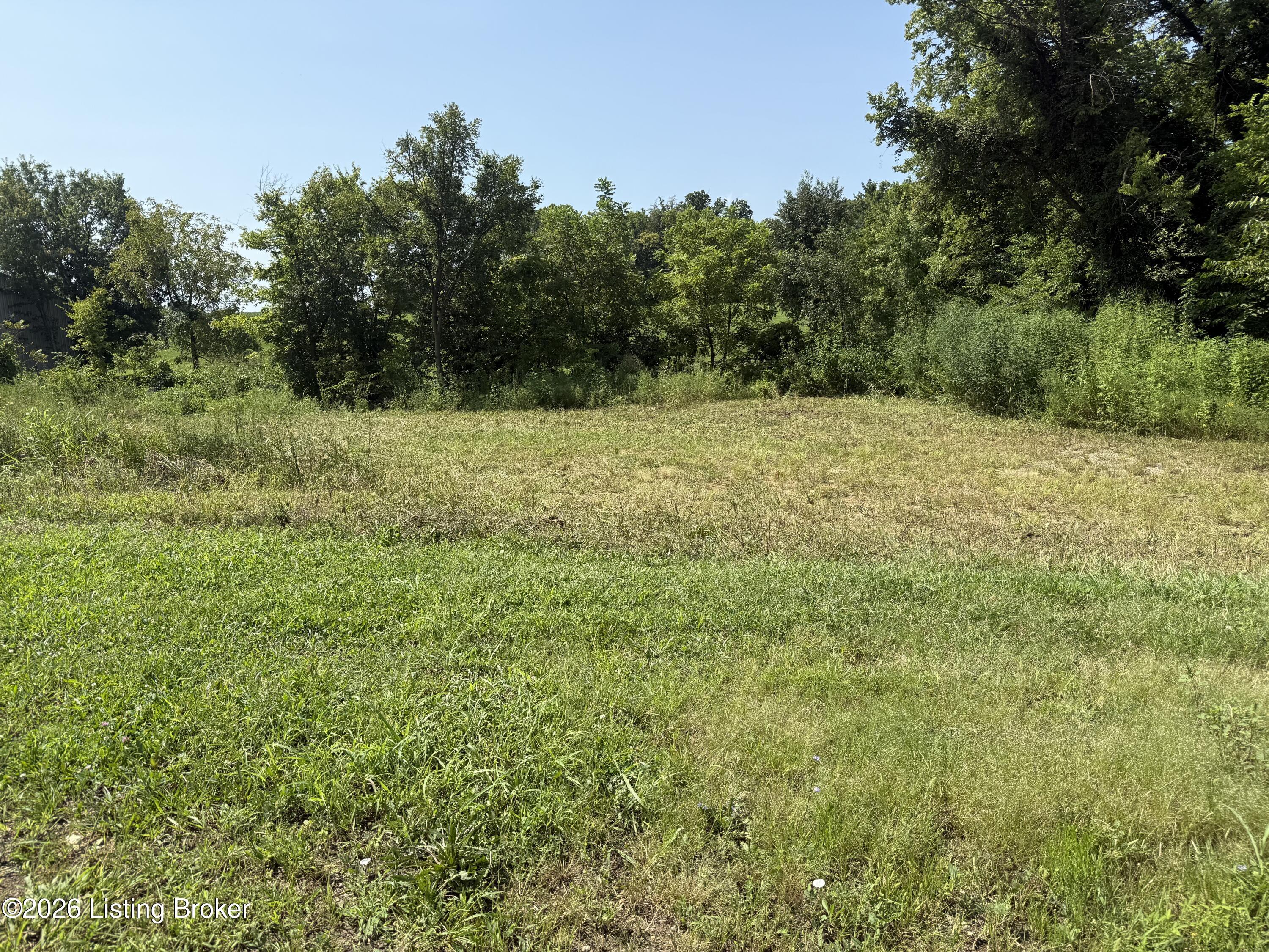 301 E Main St Property Photo 3