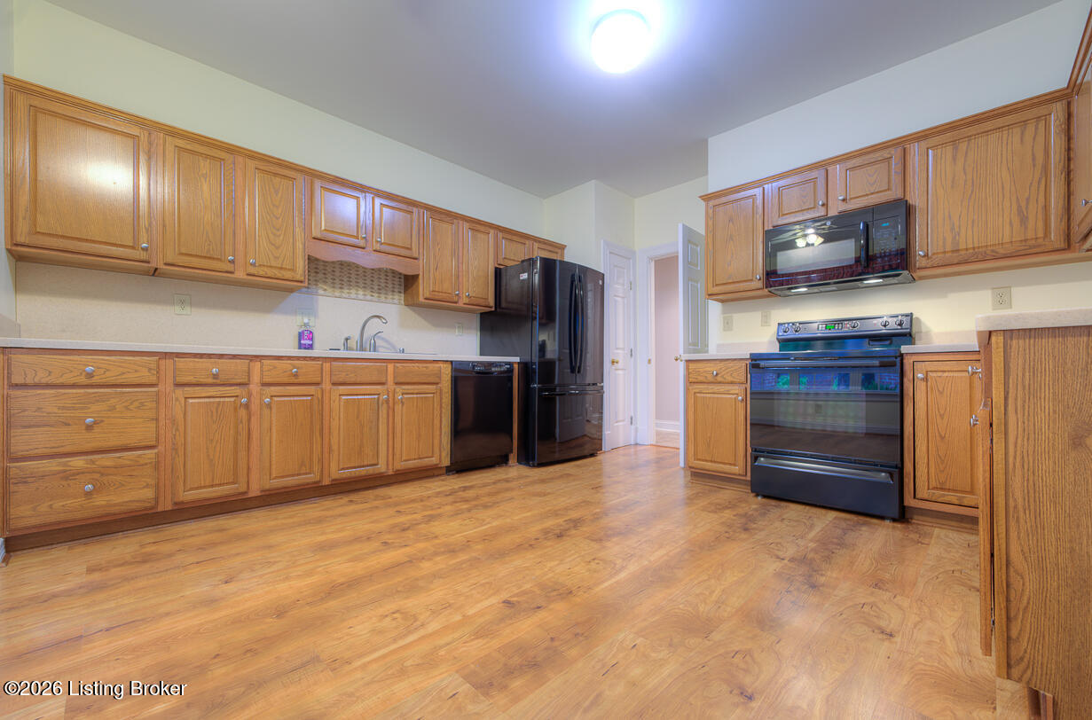 5939 Ashwood Bluff Dr Property Photo 12