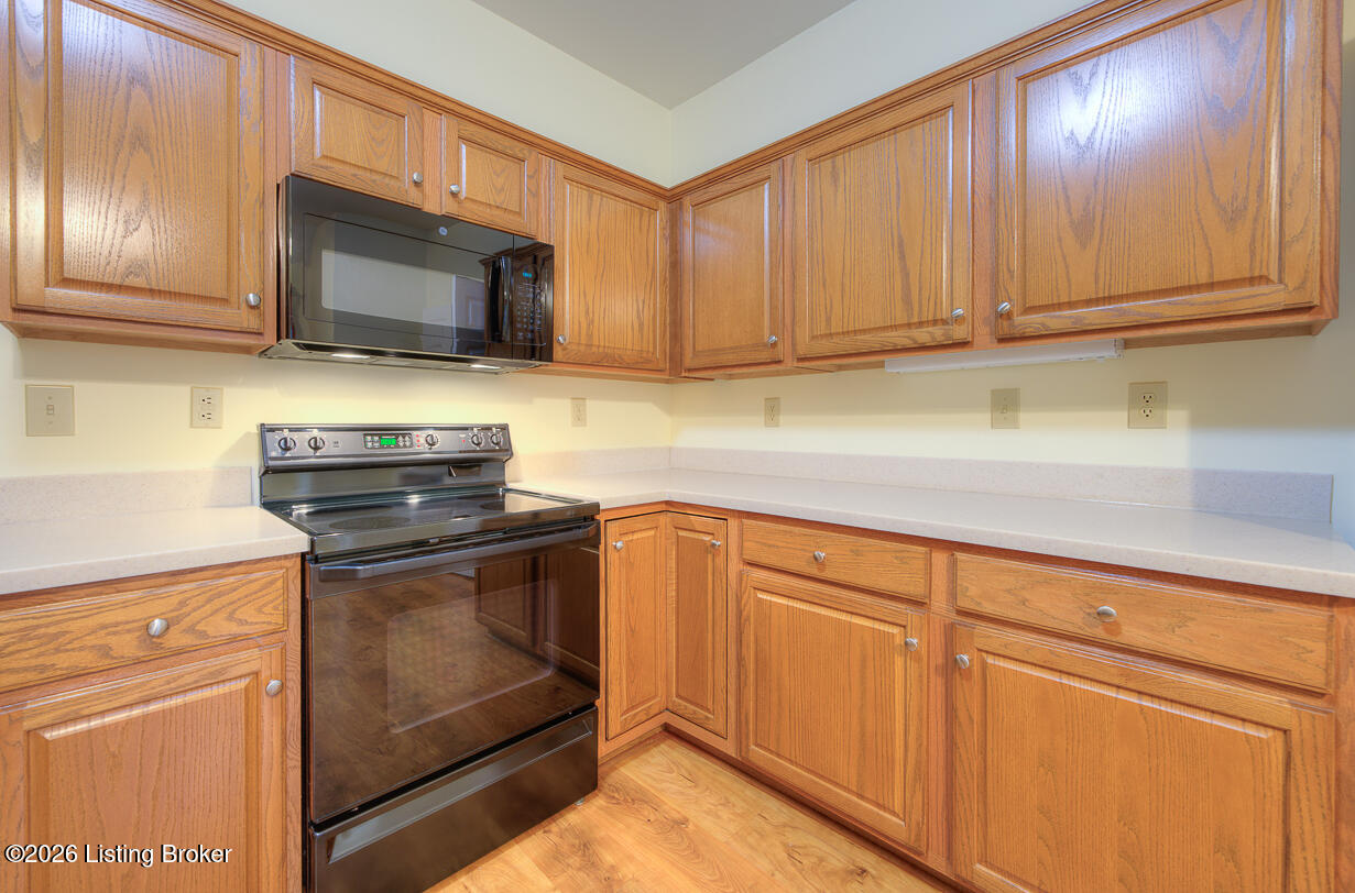 5939 Ashwood Bluff Dr Property Photo 16