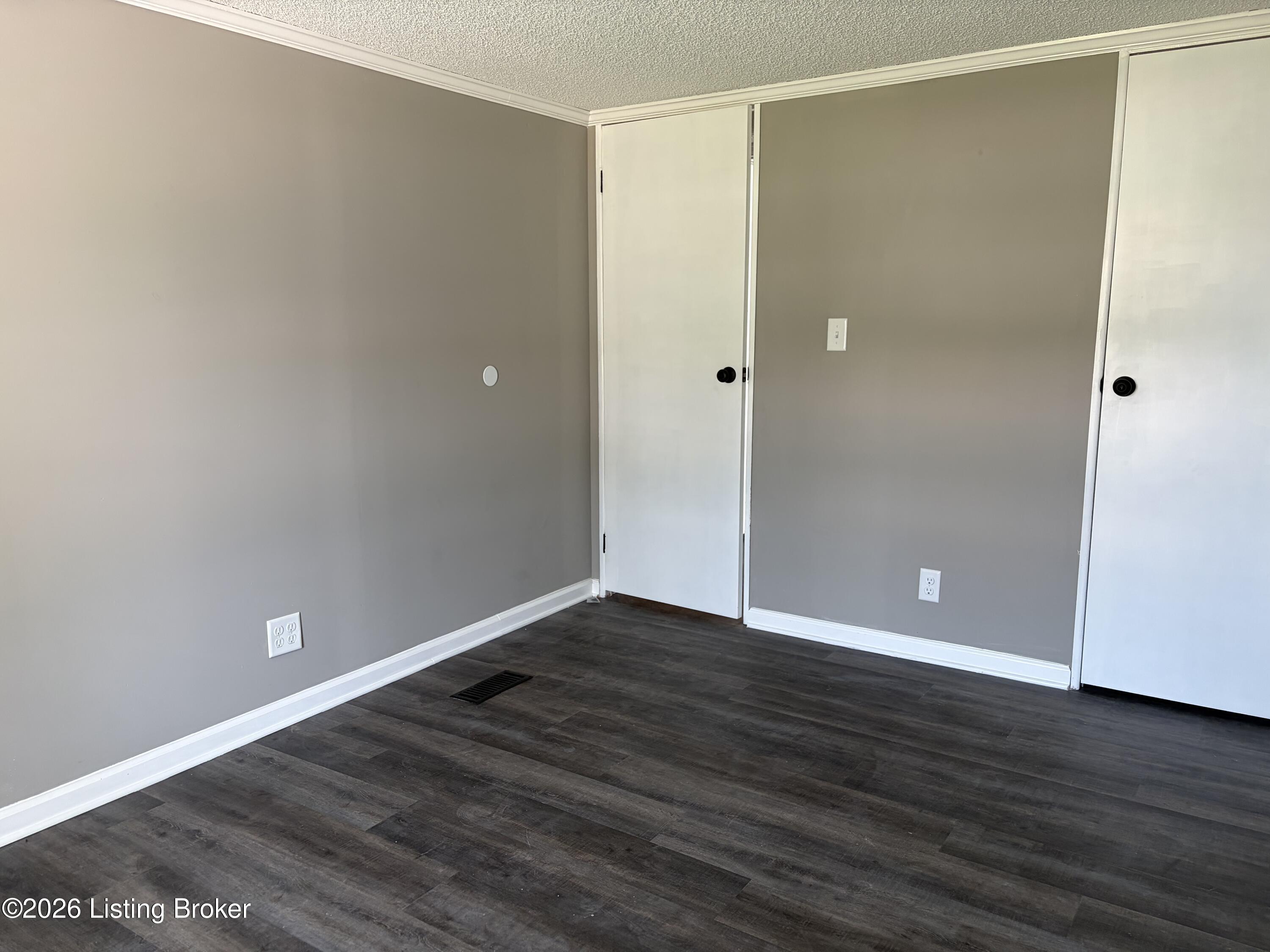 603 8th St Property Photo 24