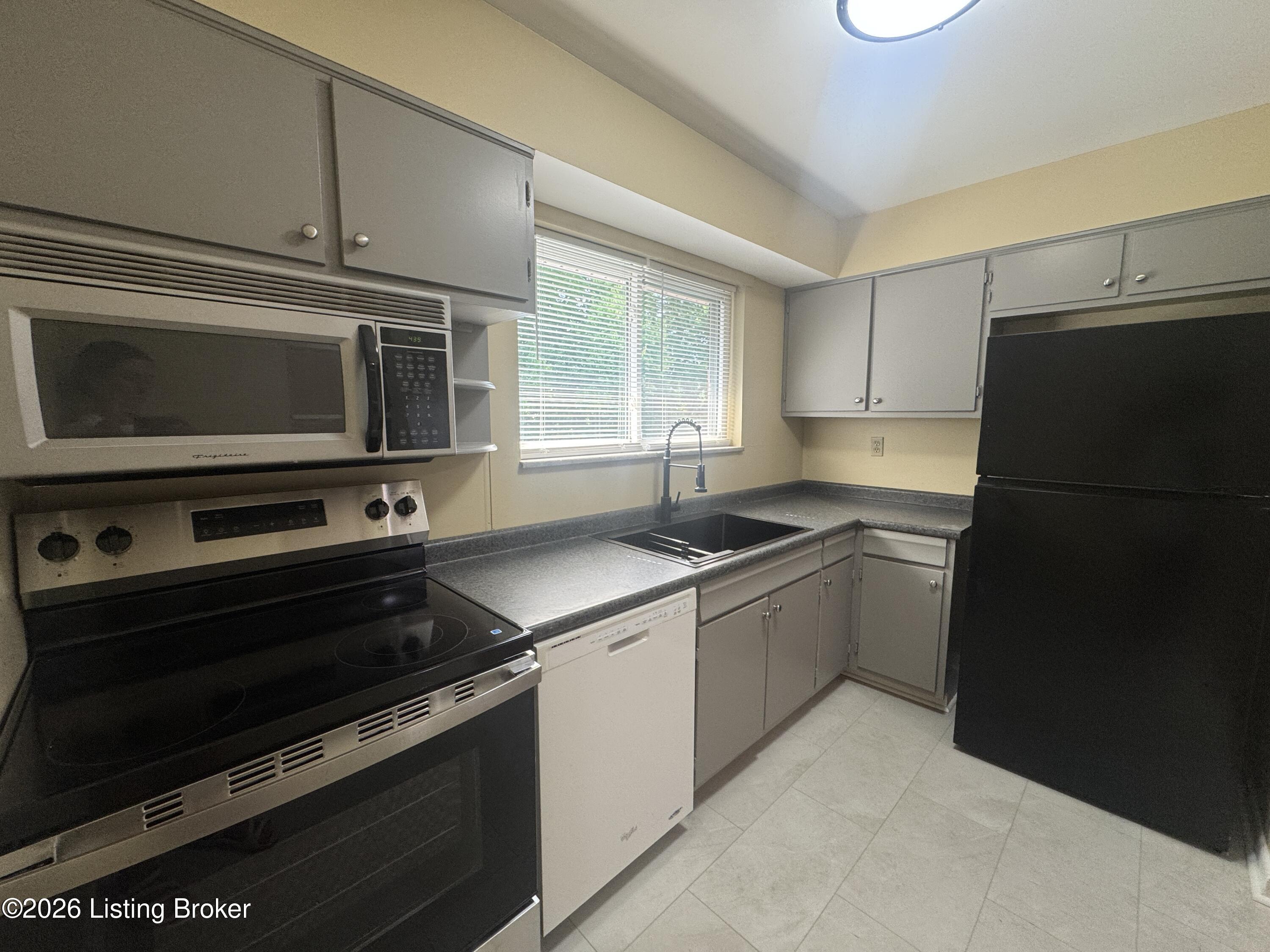 2708 Riedling Dr 3 Property Photo 7