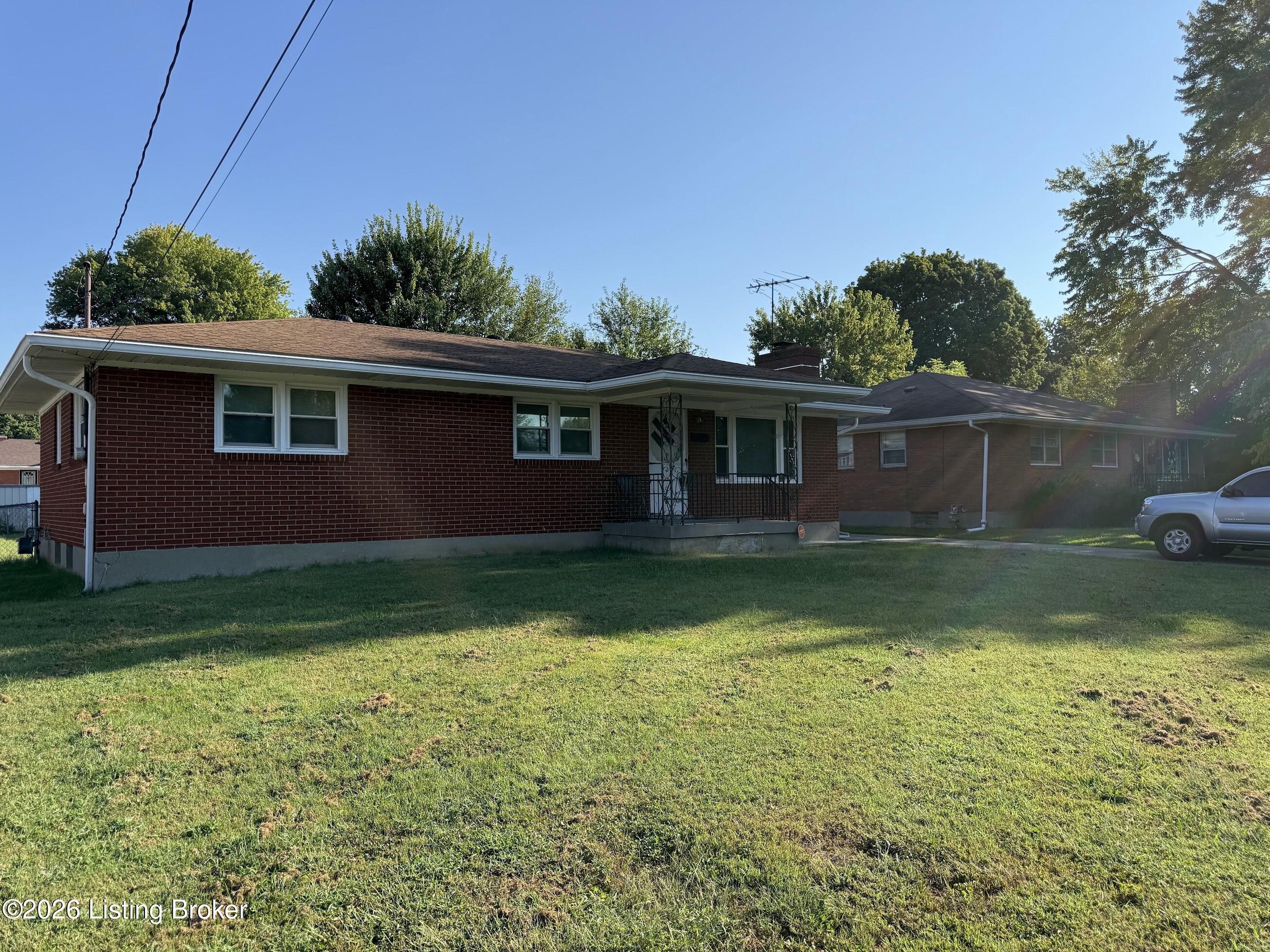 2237 Thurman Dr Property Photo 1