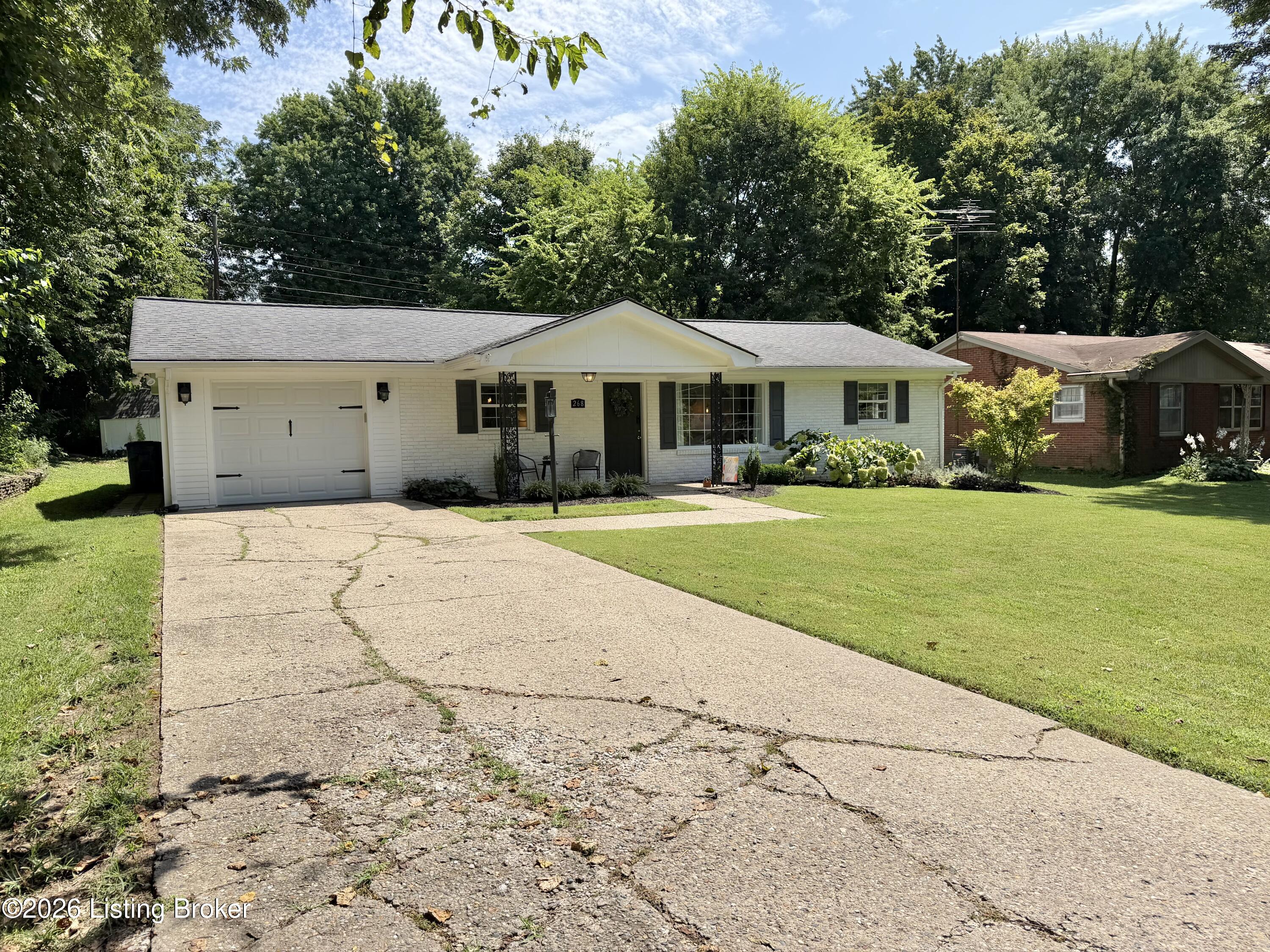 268 Doctors Dr Property Photo 23