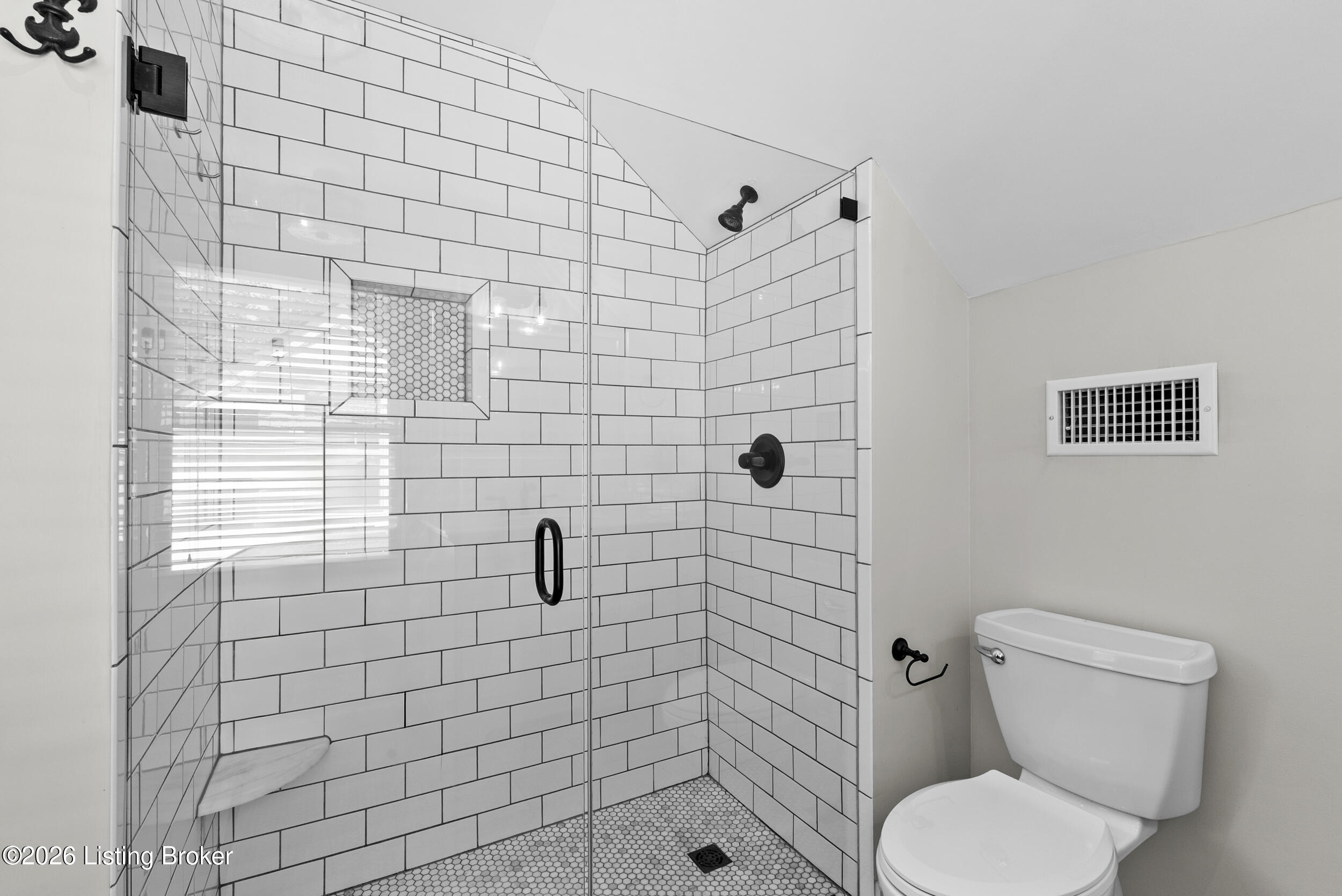 4029 Hycliffe Ave Property Photo 11