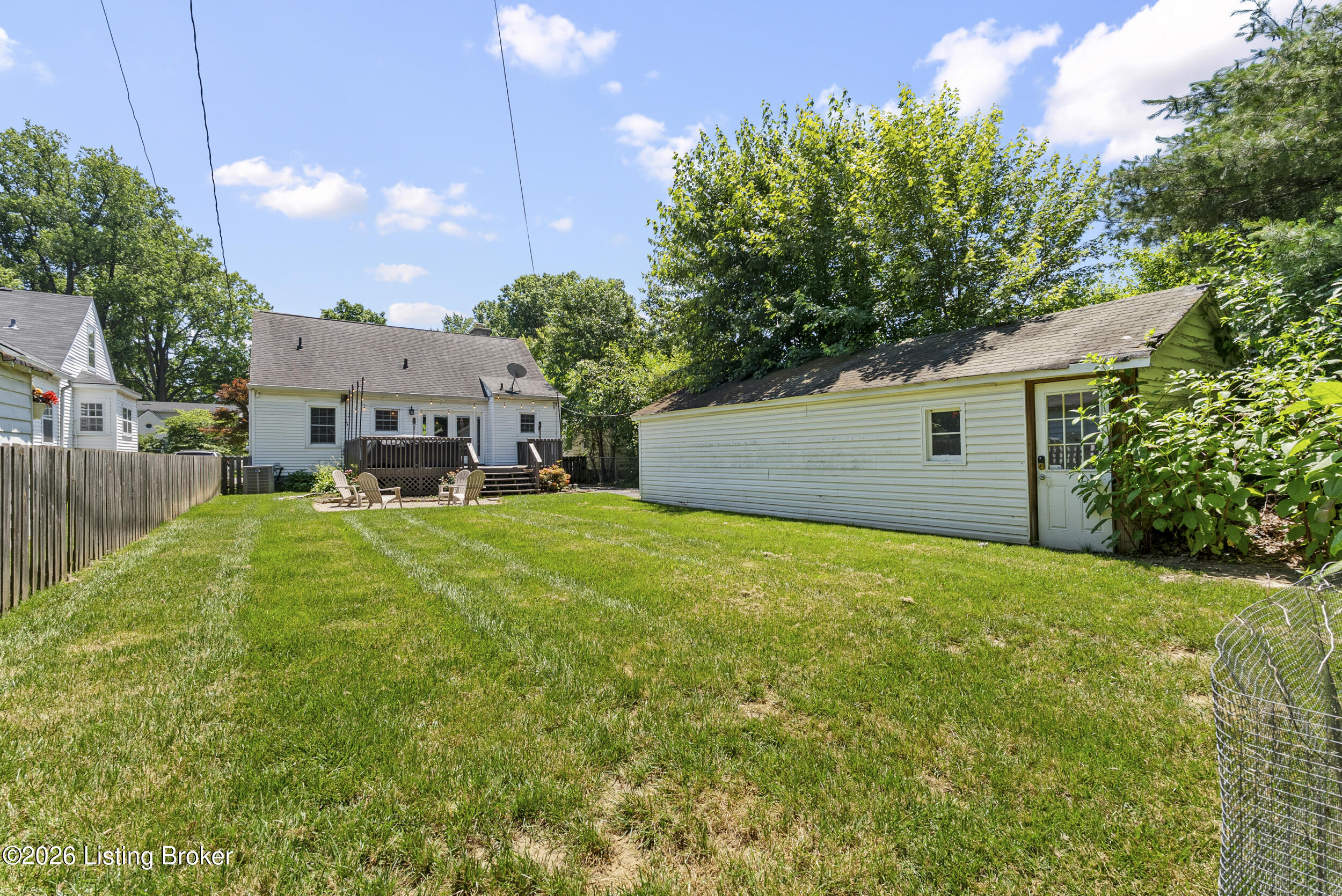 4029 Hycliffe Ave Property Photo 17