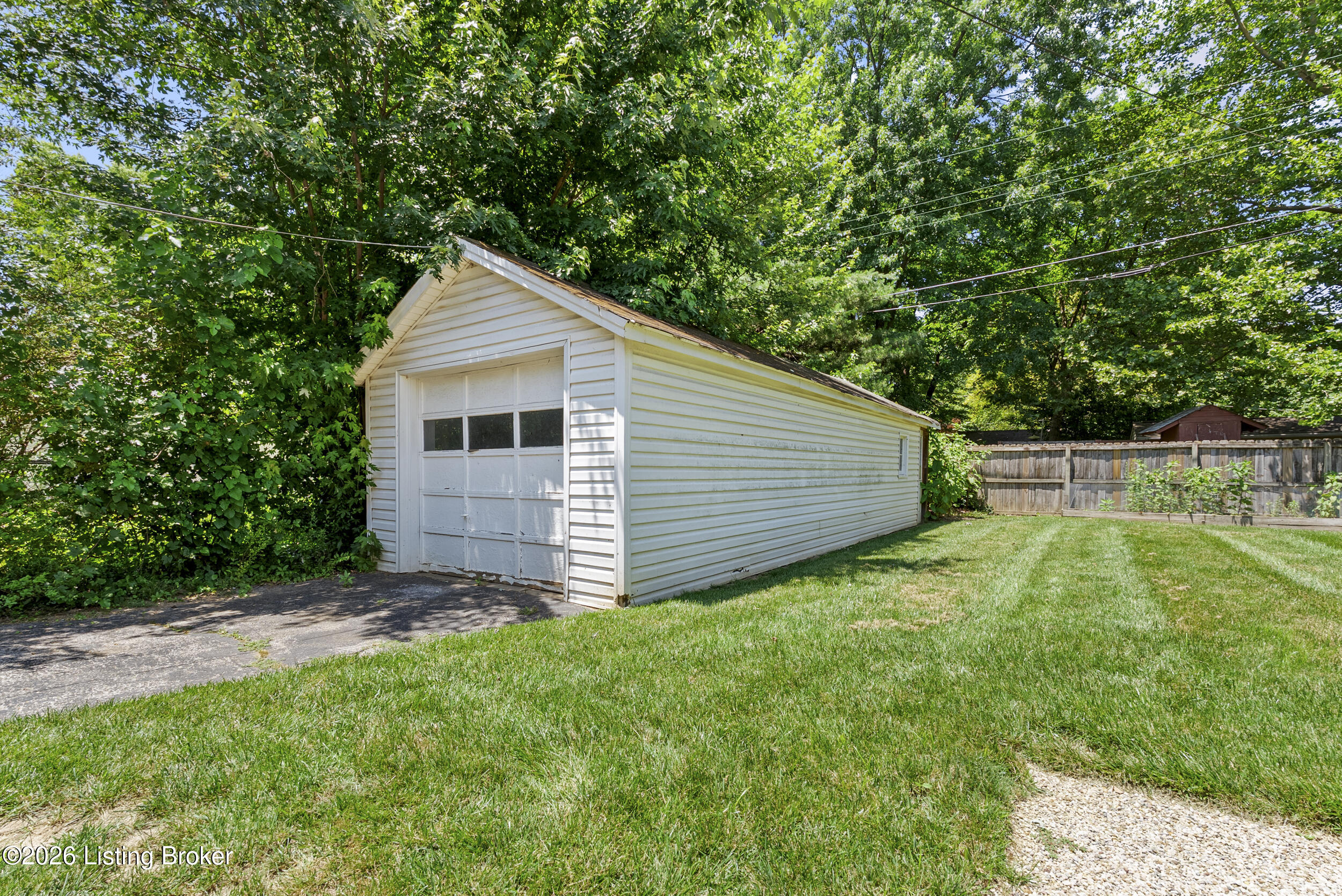 4029 Hycliffe Ave Property Photo 19