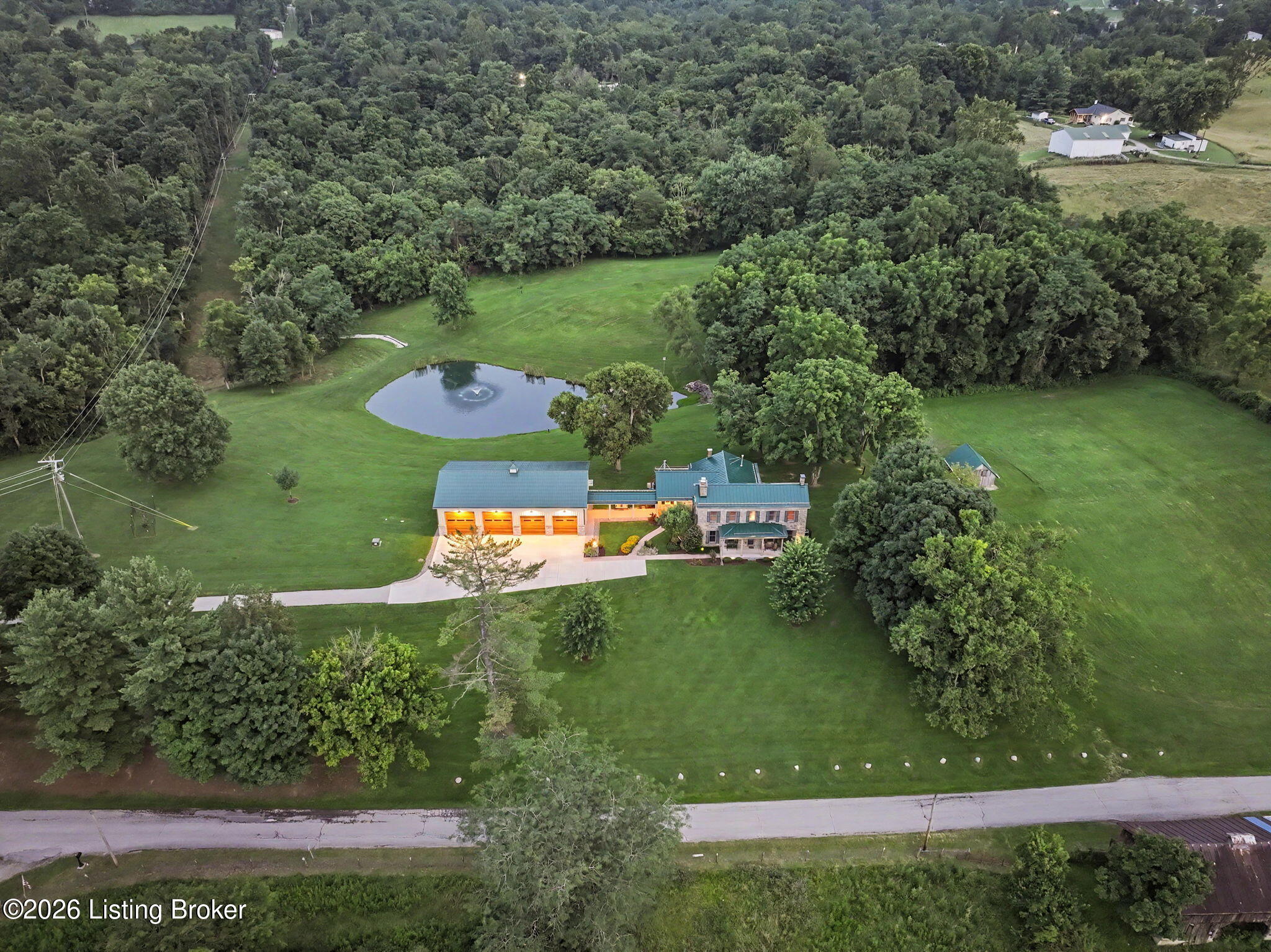 5176 Botts Ln Property Photo 3
