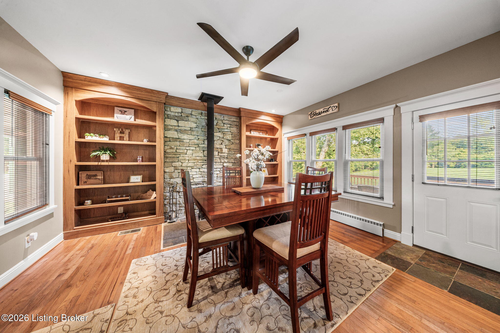 5176 Botts Ln Property Photo 13