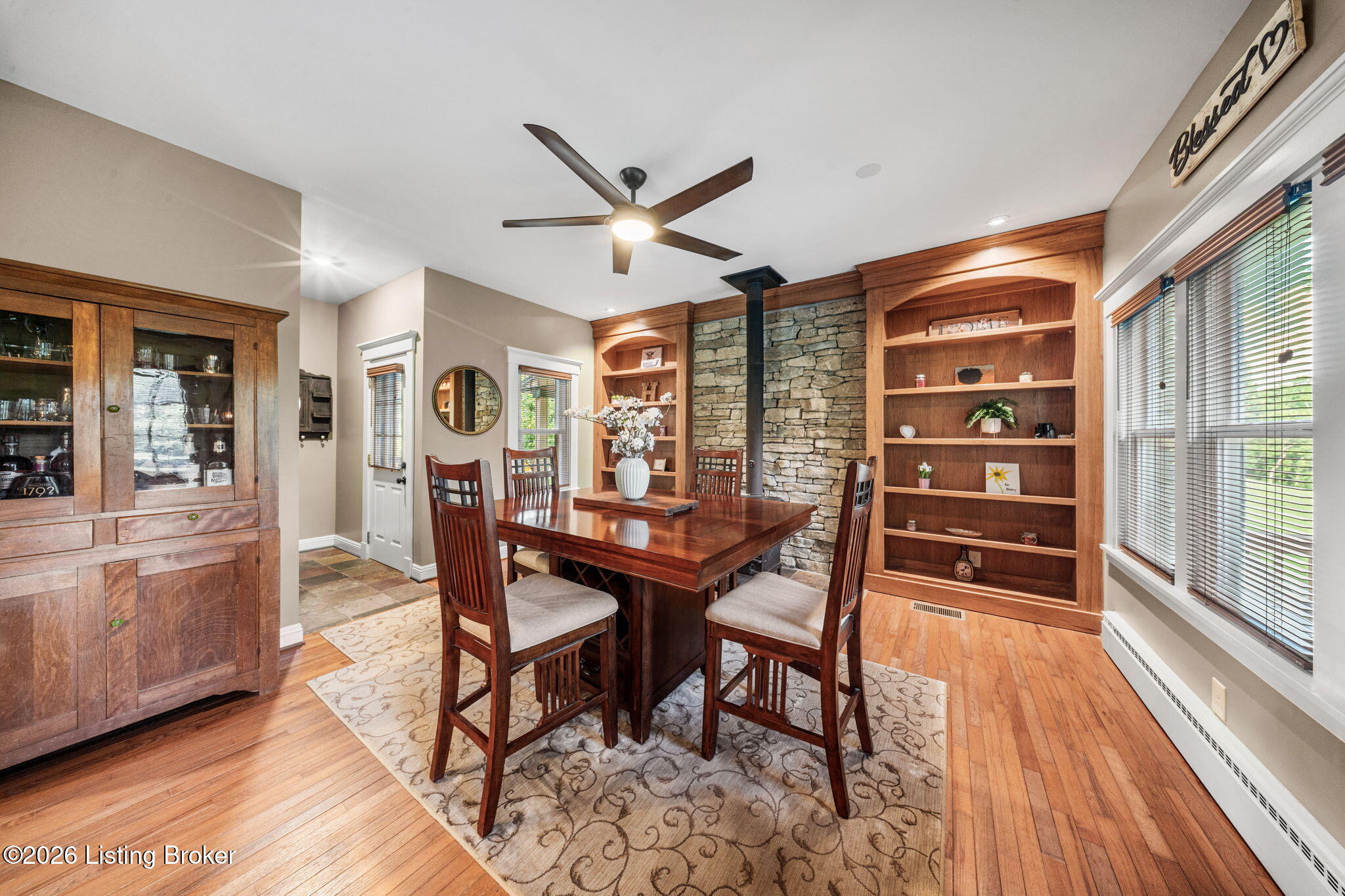 5176 Botts Ln Property Photo 14