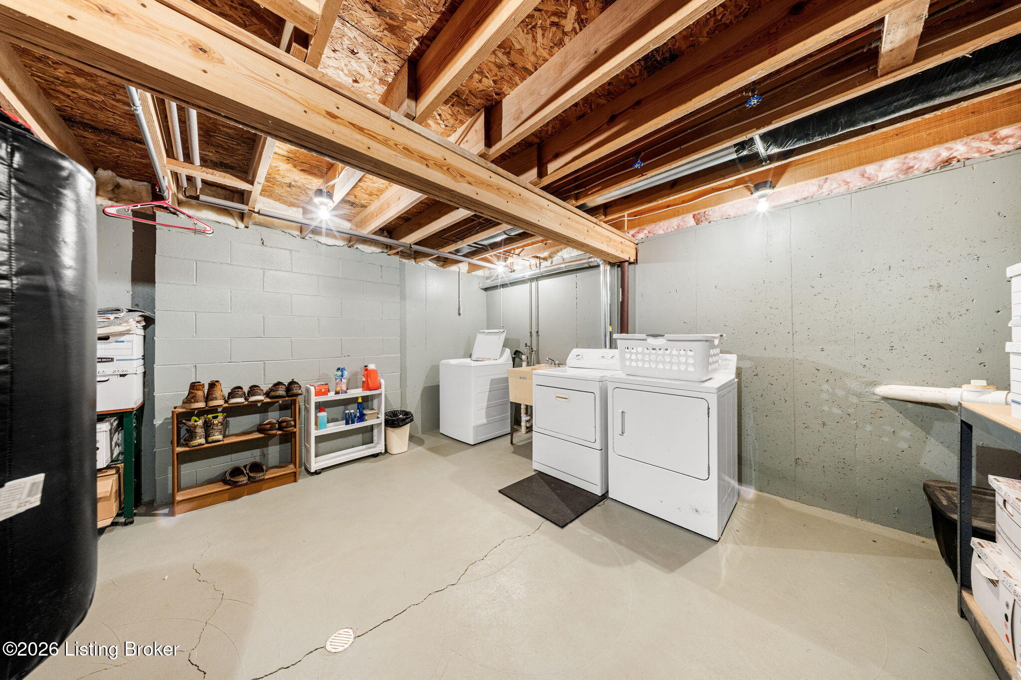 5176 Botts Ln Property Photo 33