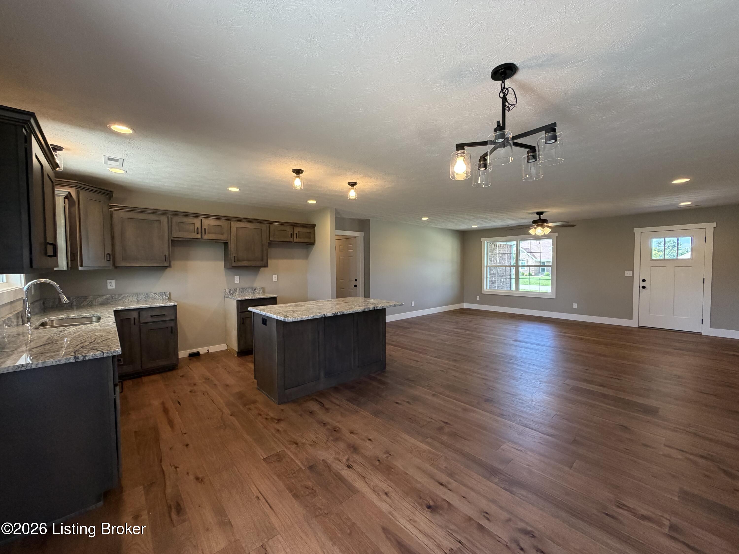 118 Southfork Trail Property Photo 3