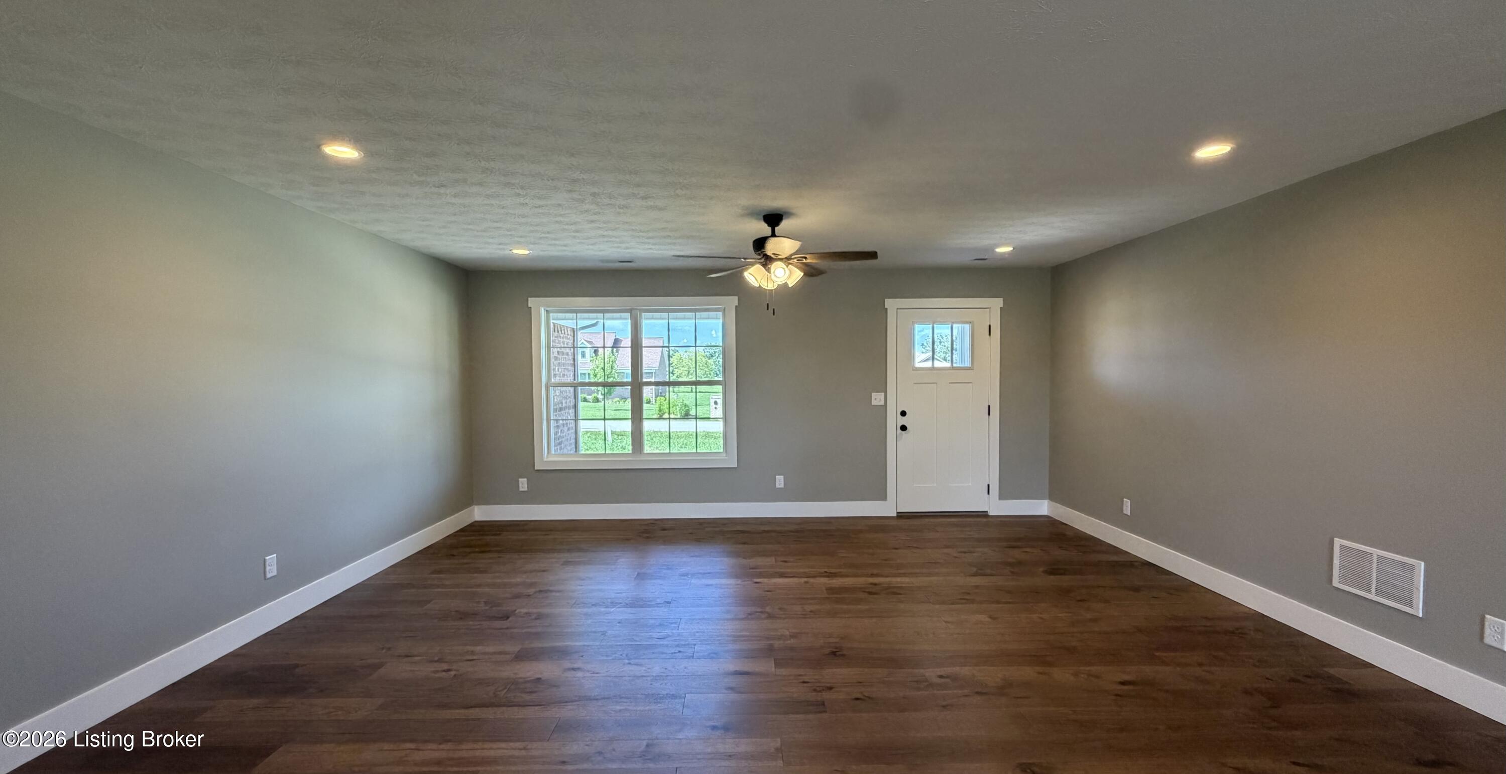 118 Southfork Trail Property Photo 6