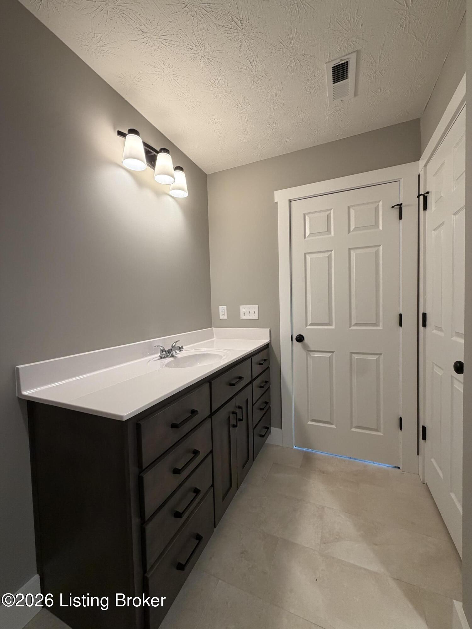 118 Southfork Trail Property Photo 27