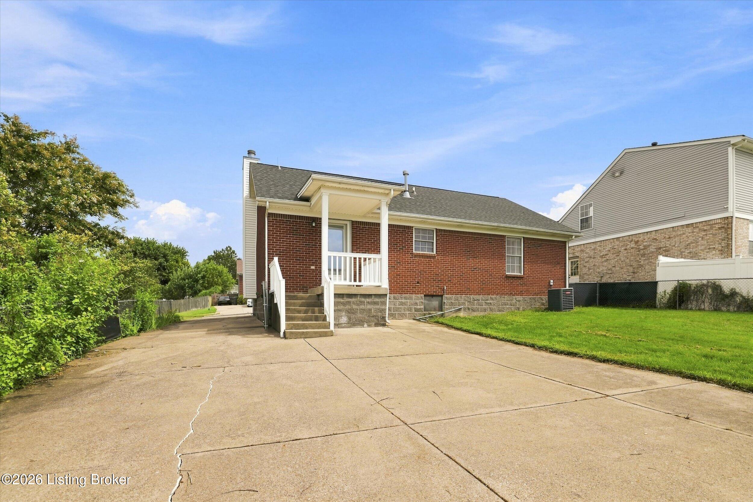 8702 Vision Pl Property Photo 26