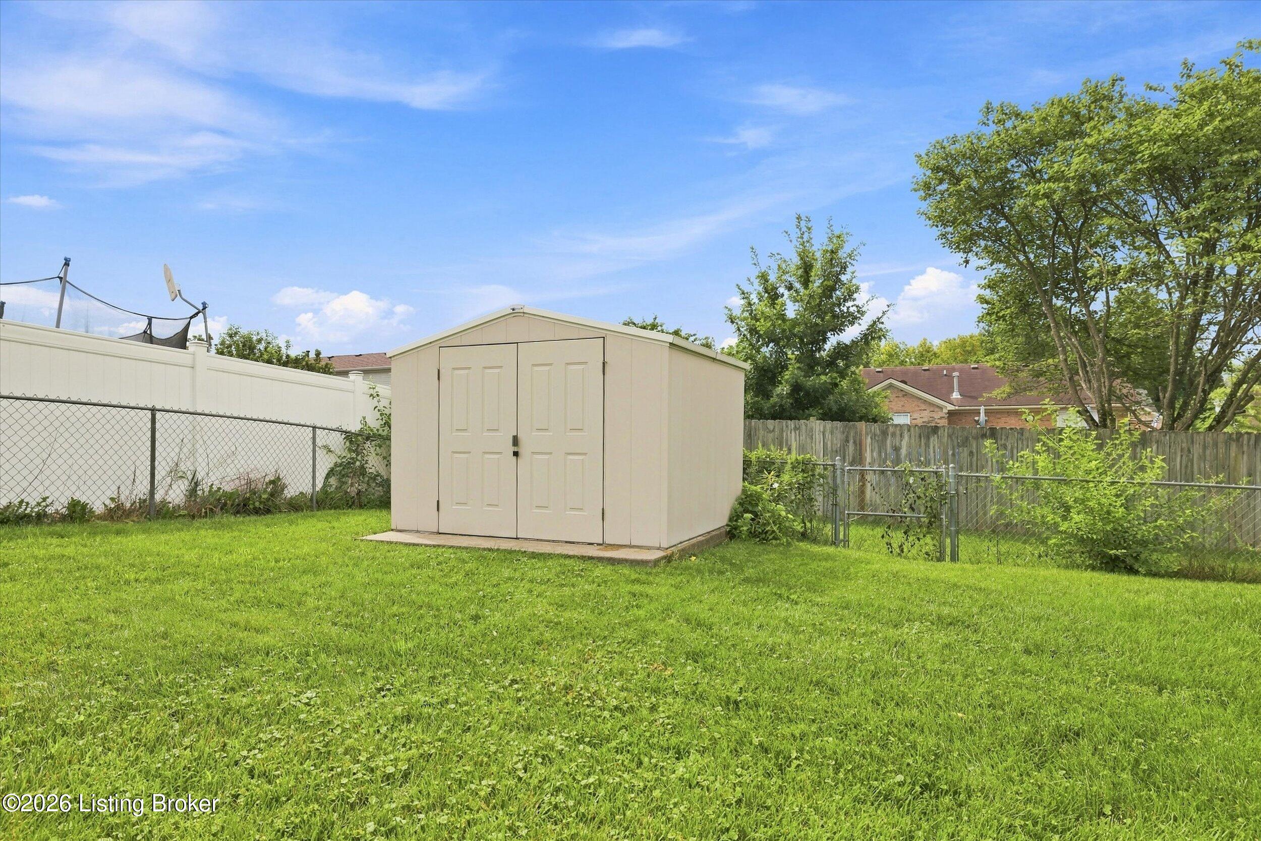8702 Vision Pl Property Photo 33
