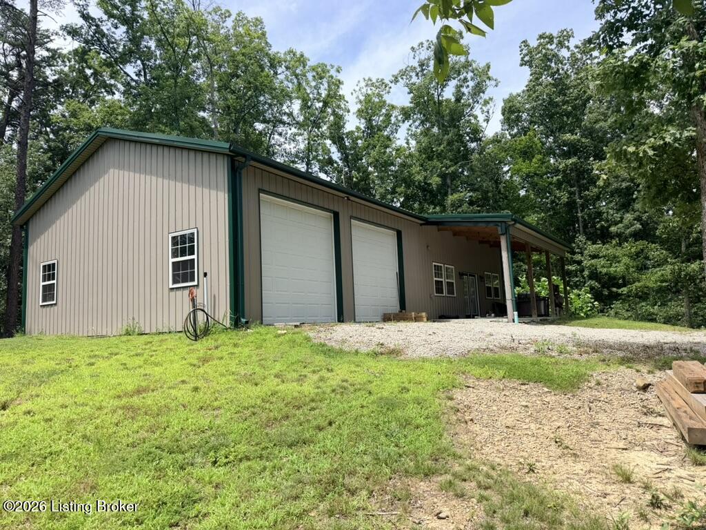 770 Jim Clark Rd Property Photo 2