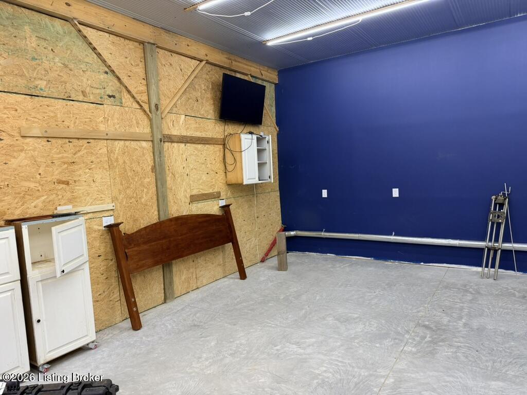 770 Jim Clark Rd Property Photo 18