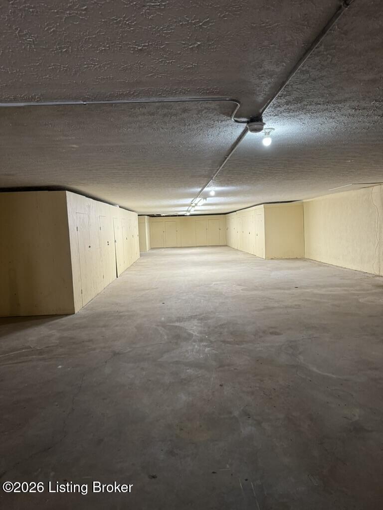 201 Ramsgate Gardens Ct 104 Property Photo 24