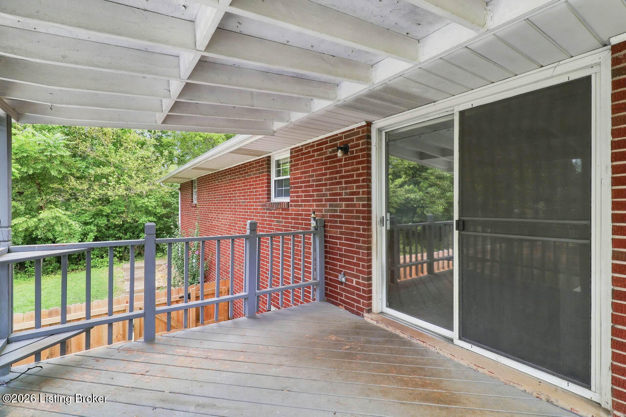 906 Mary Ct Property Photo 46