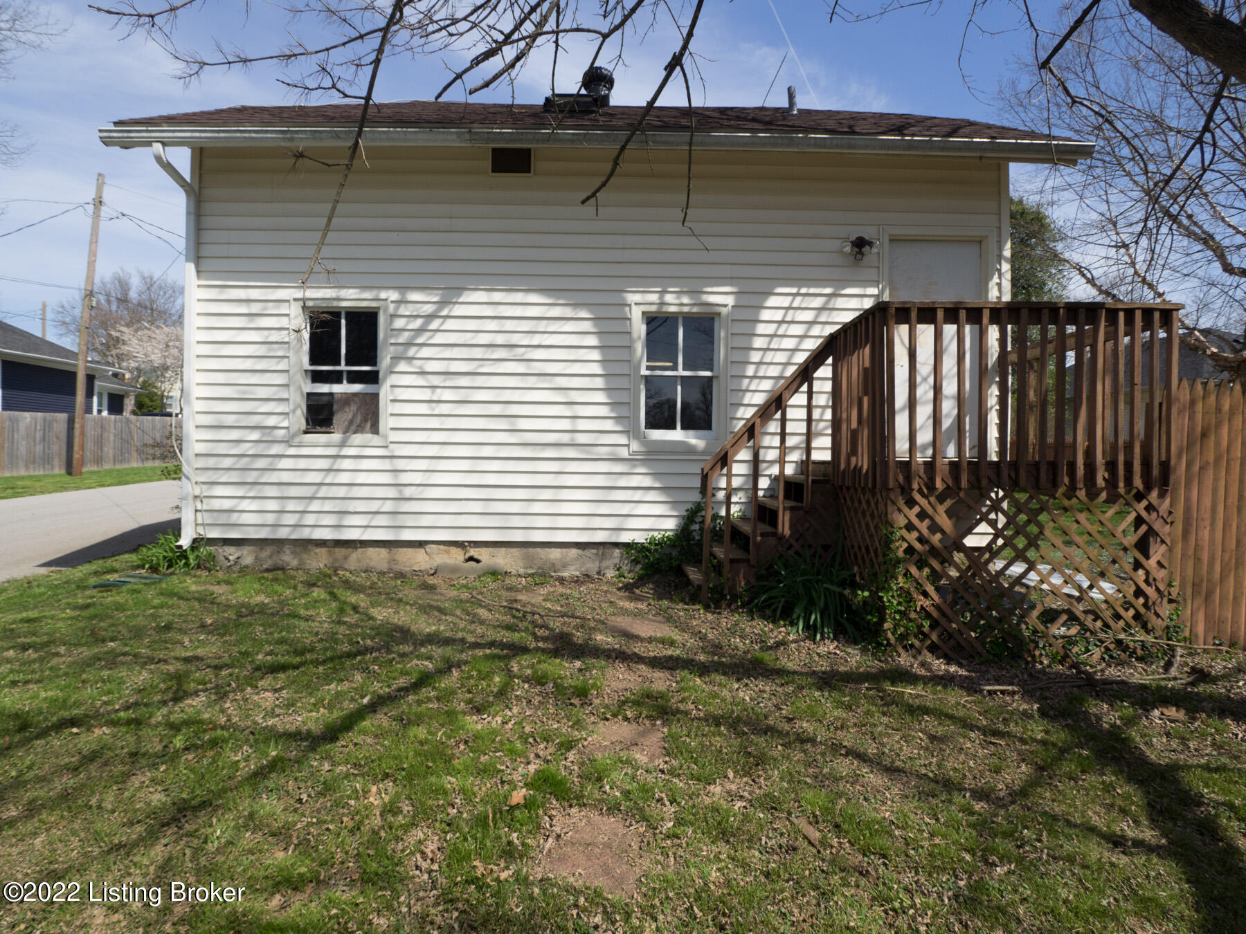 1000 Brown Ave Property Photo 48