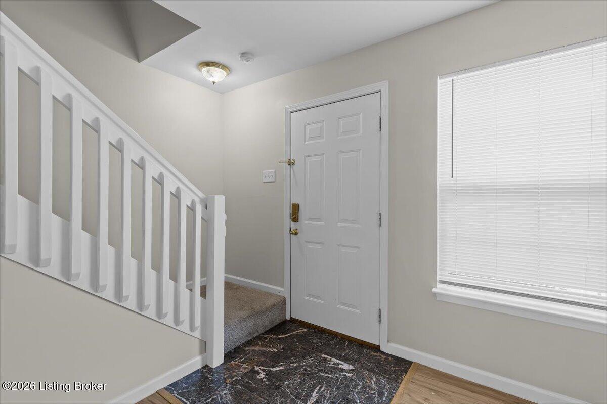 4516 Meadowlark Manor Ln Property Photo 4
