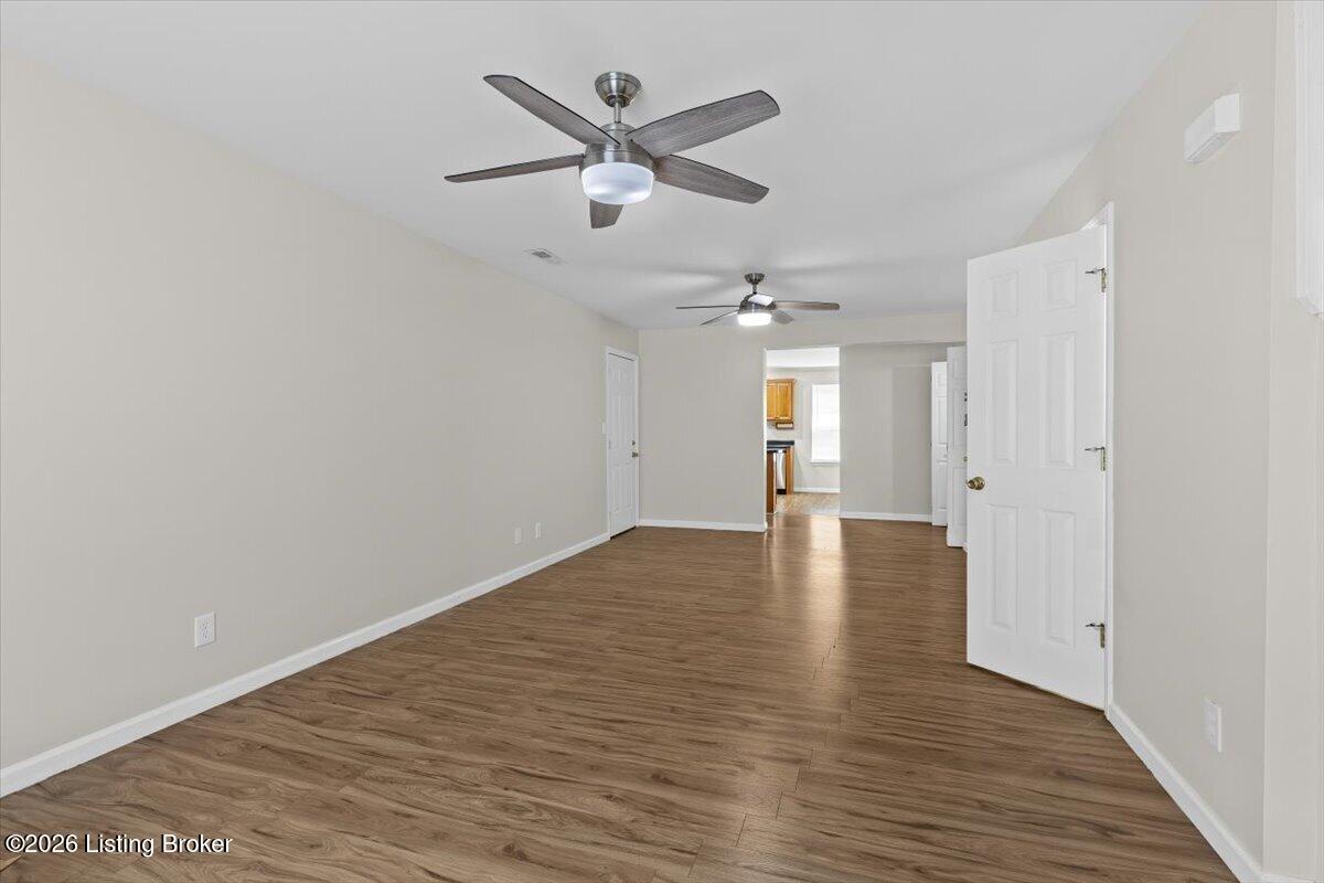 4516 Meadowlark Manor Ln Property Photo 5