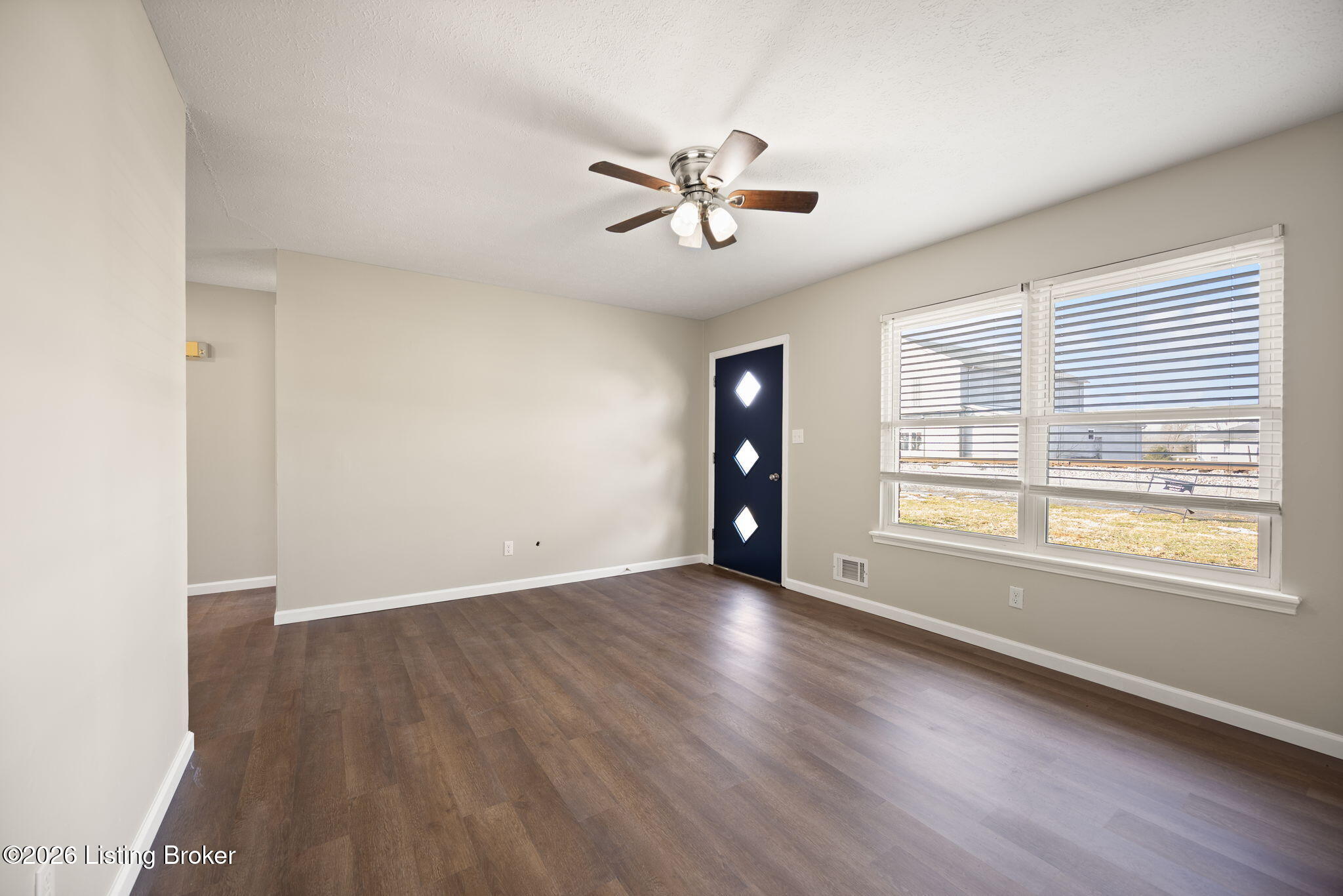 113 N Poplar St Property Photo 9
