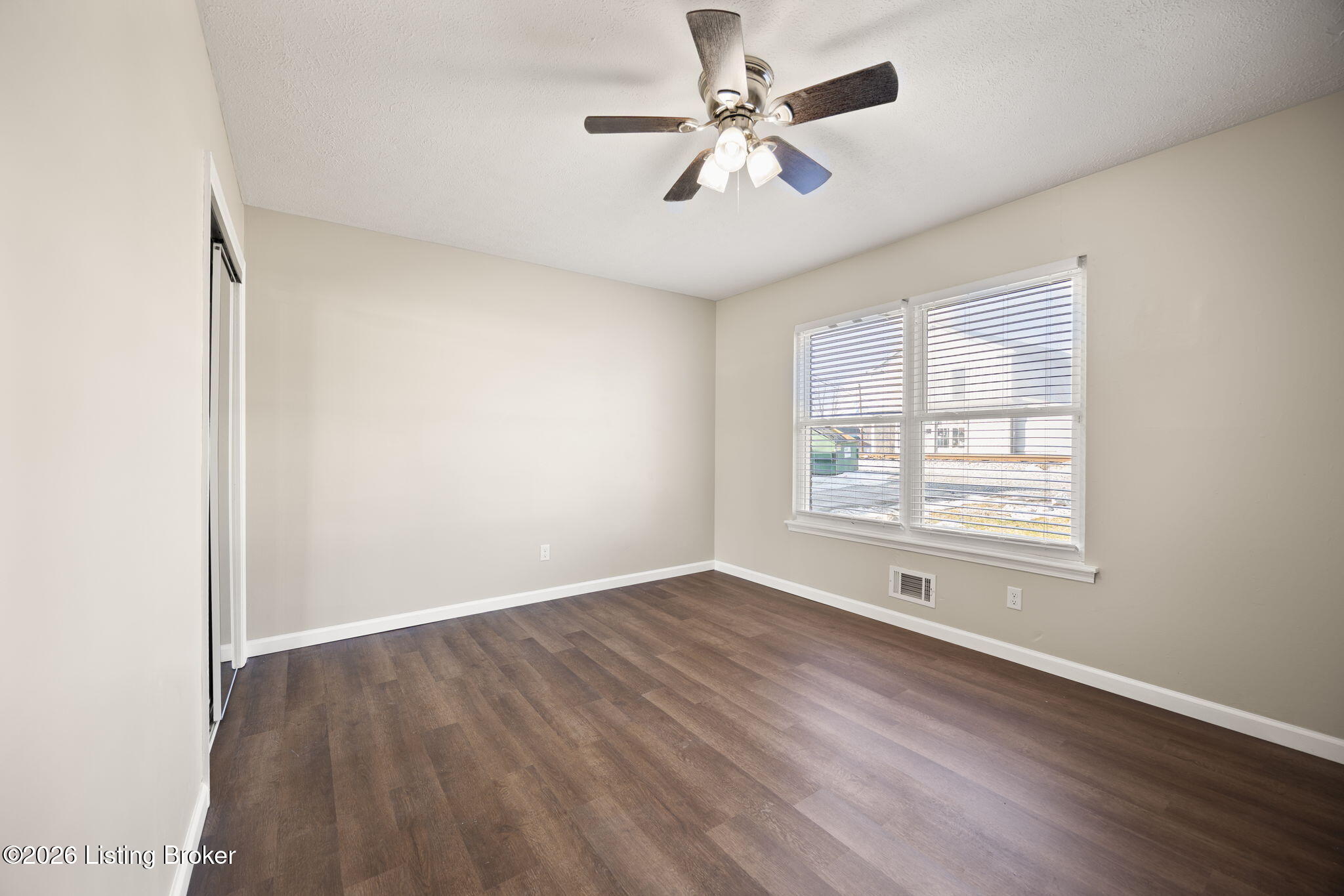 113 N Poplar St Property Photo 10